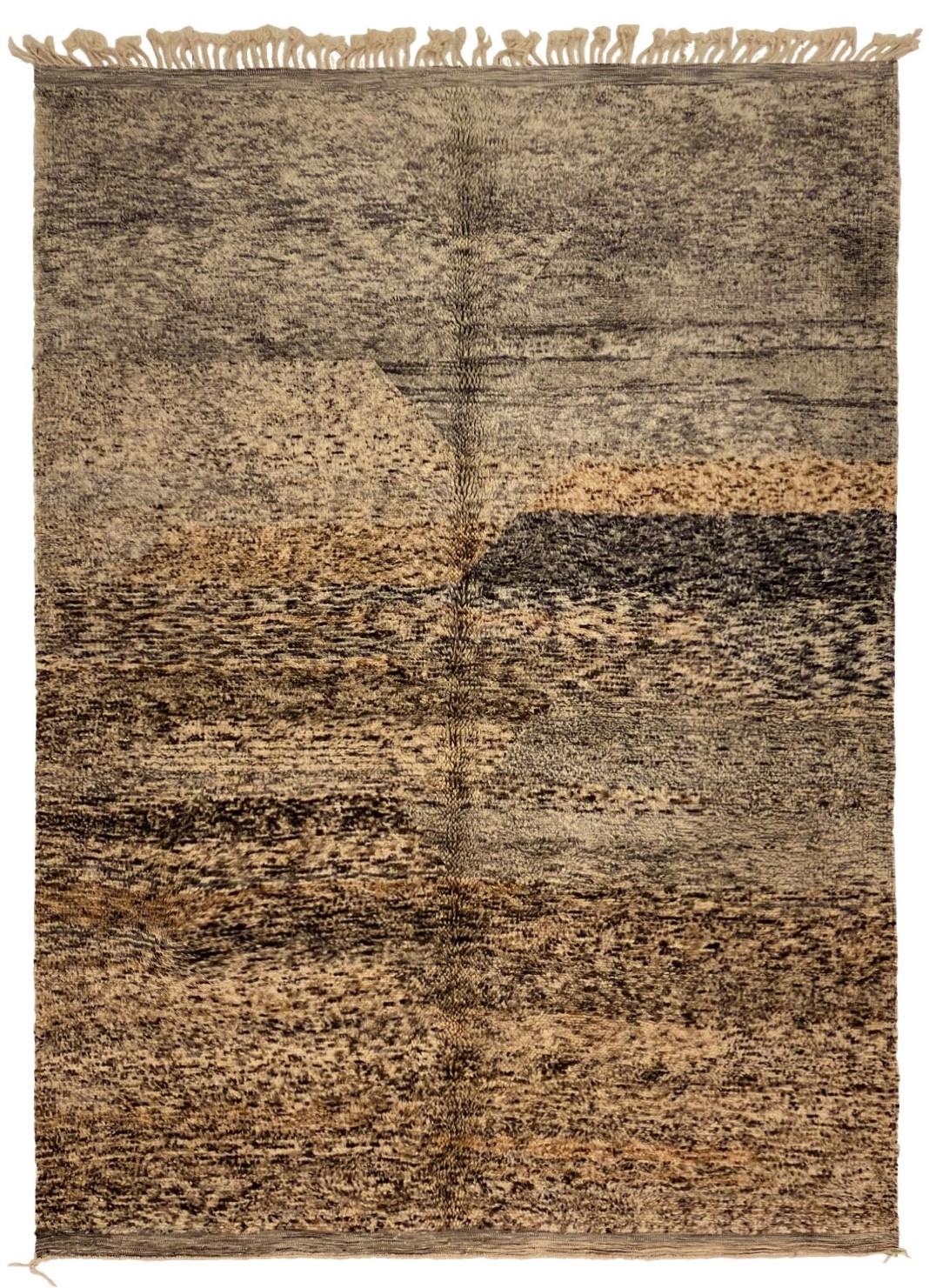 Fito, ca. Contemporary   Hand Knotted Wool   
Moroccan rugs are a handmade creation, woven by the women of Berber tribes in the Atlas mountains. Each kind of berber rug is characterized by specific shapes and motifs that refer to the Beliefs of