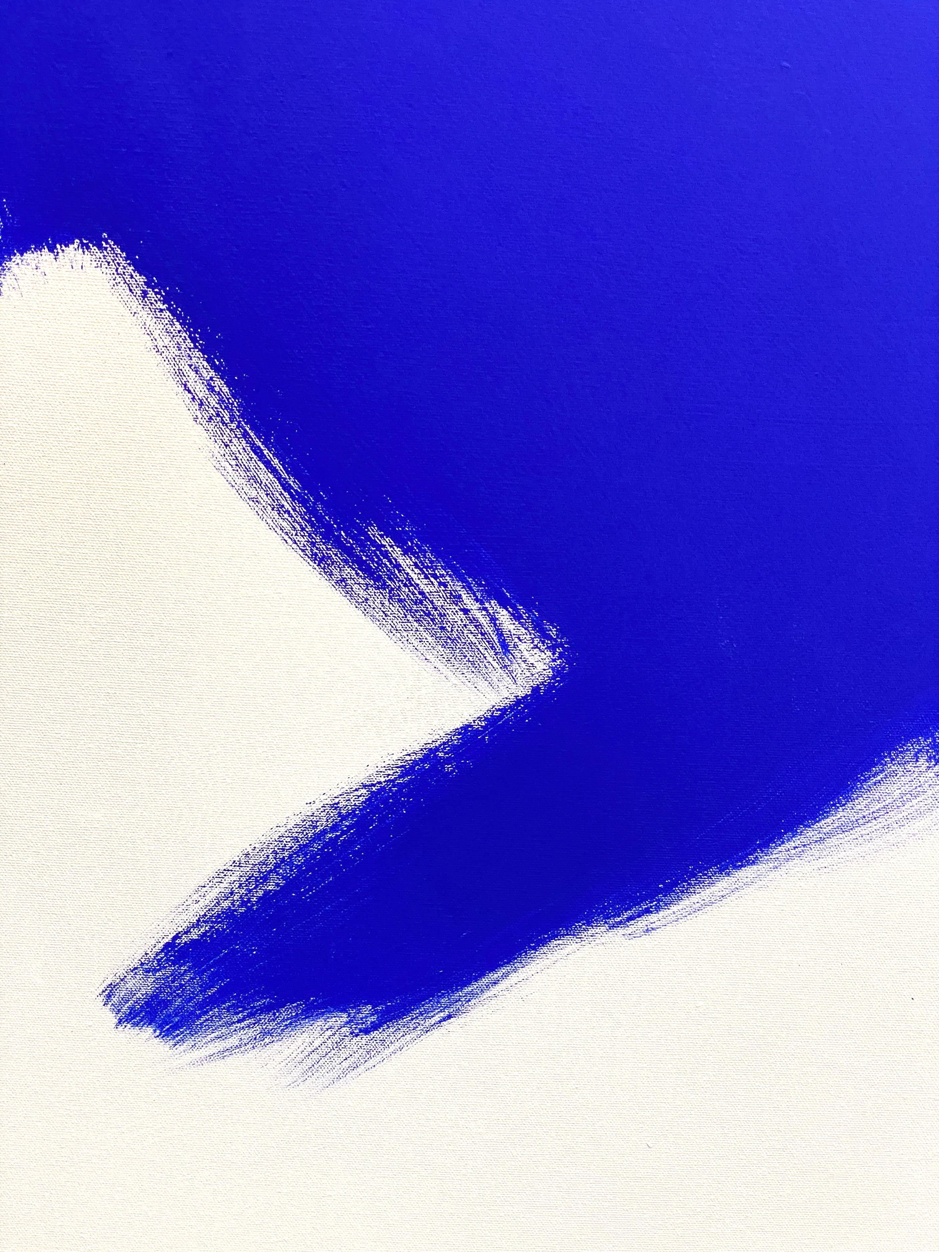 Bleu abstrait Yves Klein 1 - Abstrait Painting par Carlos Mercado