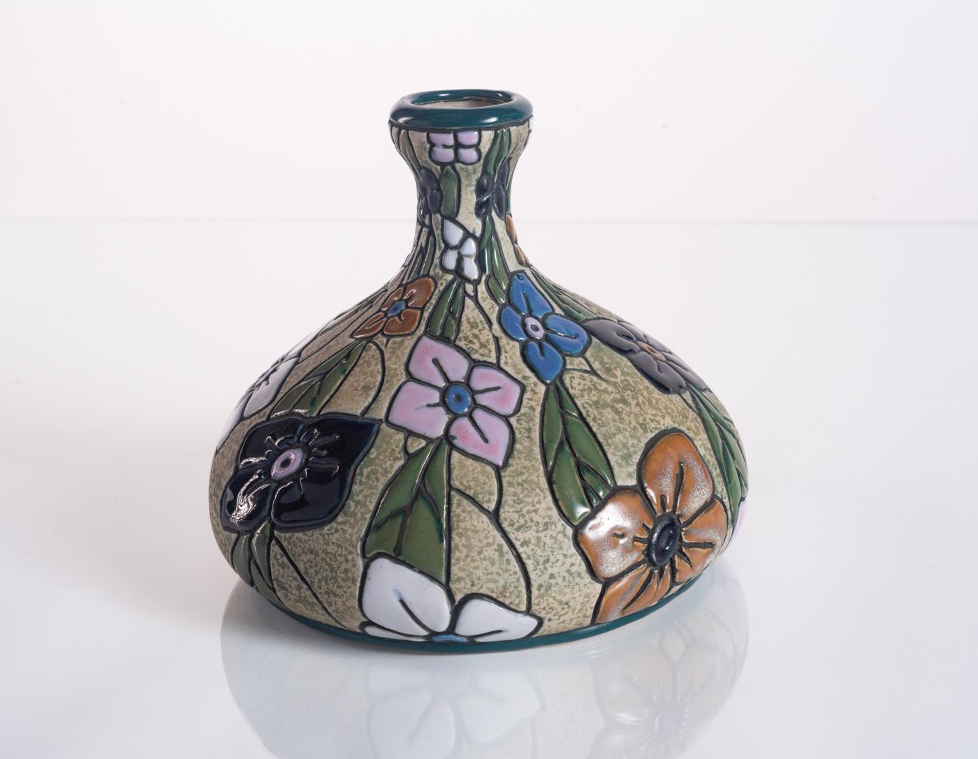 Cloisonné-Blumenvase von Amphora, Jugendstil um 1910 im Angebot 1