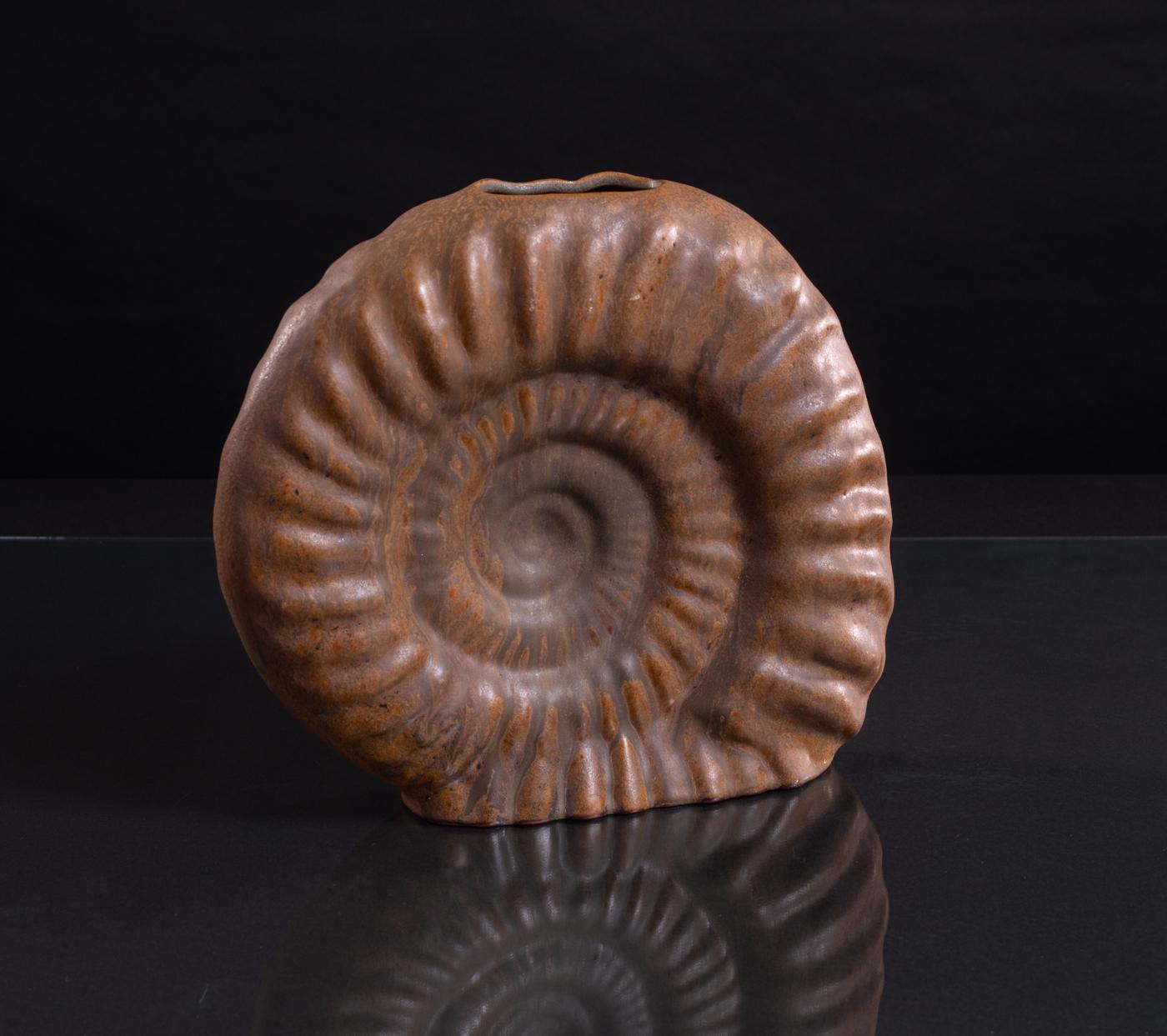 Organic Ammonite Vase by Schäffenacker, Modernist c. 1950 - Art by Helmut Friedrich Schäffenacker