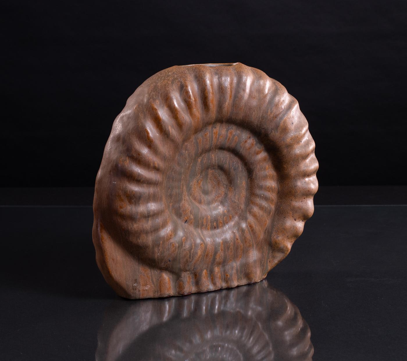 Organic Ammonite Vase by Schäffenacker, Modernist c. 1950 For Sale 3
