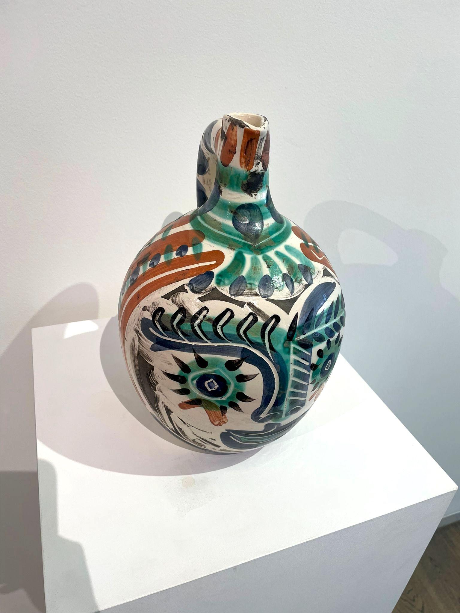 Visage aux yeux rieurs, Picasso, Multiples, 1960's, Ceramic, Jar, Pitcher, Deco - Beige Figurative Sculpture by Pablo Picasso