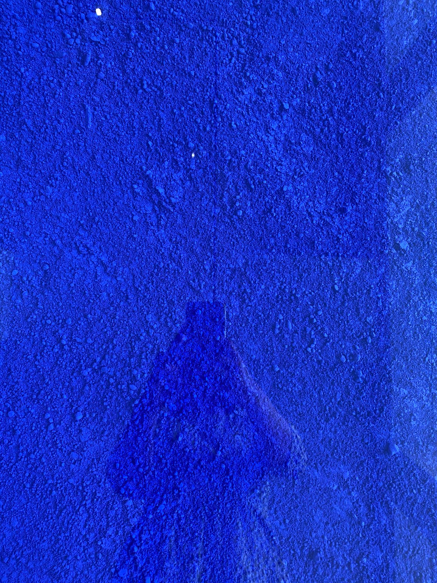 yves klein table blue