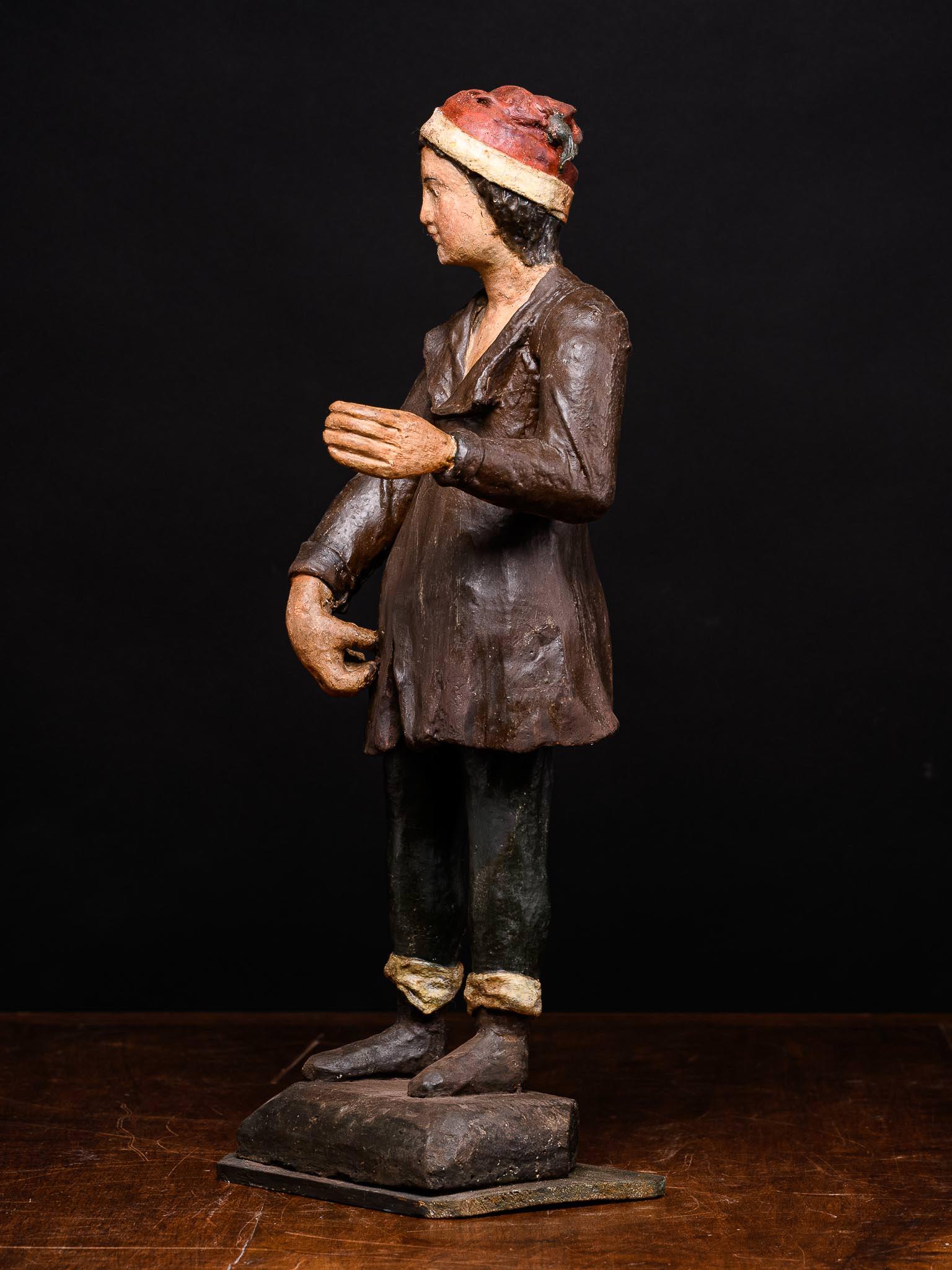 19th C Pair of Breton polychromed fruitwood statues depicting Fishermans - Folk Art Art by Unknown