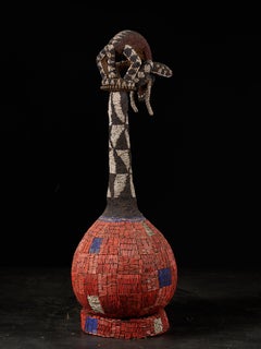 Vaso da vino decorativo in palma proveniente dalle praterie del Camerun con figura di leopardo