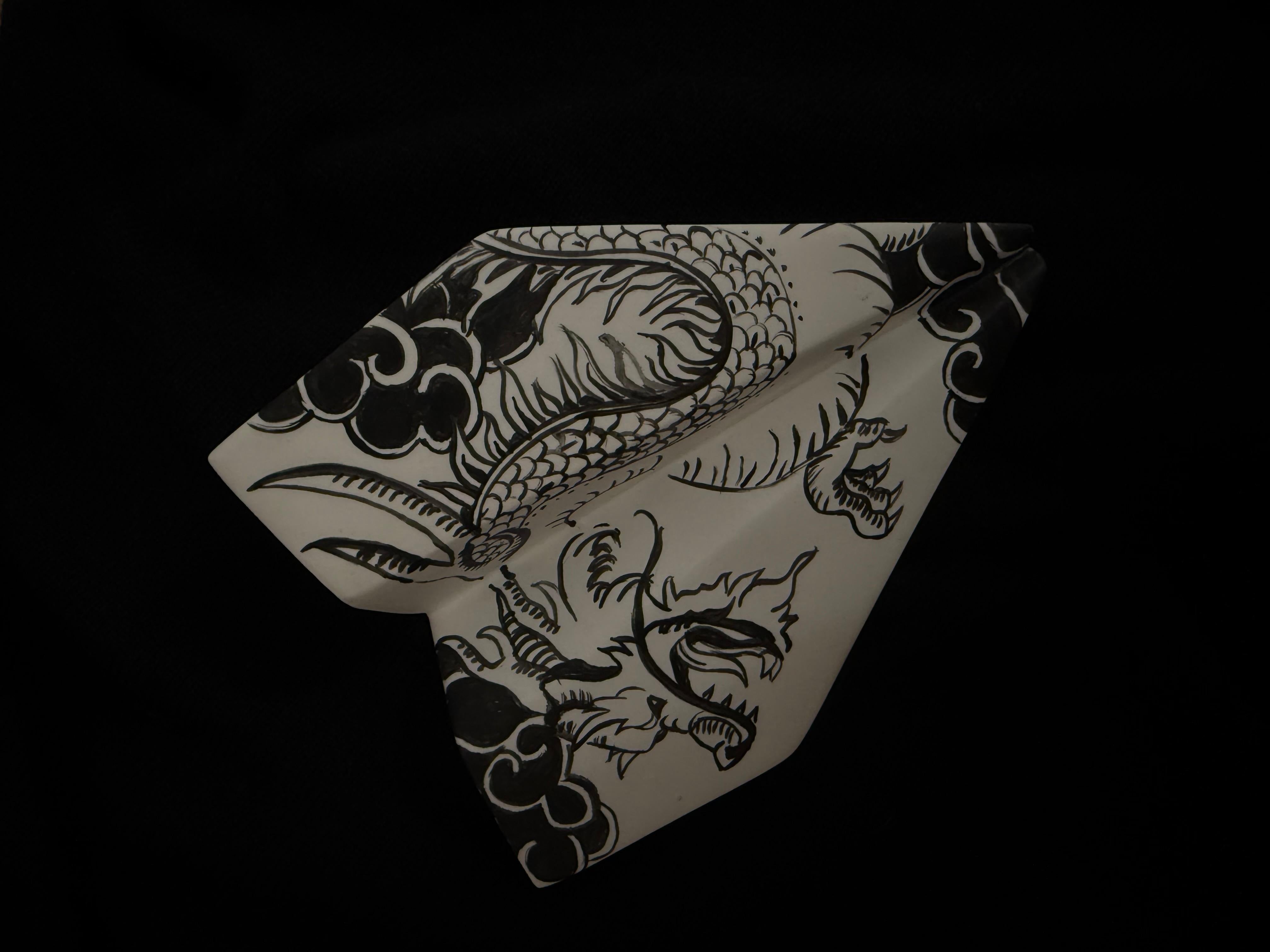 Avion, 12x9cm, porcelaine - Sculpture de Tatyana Vafina