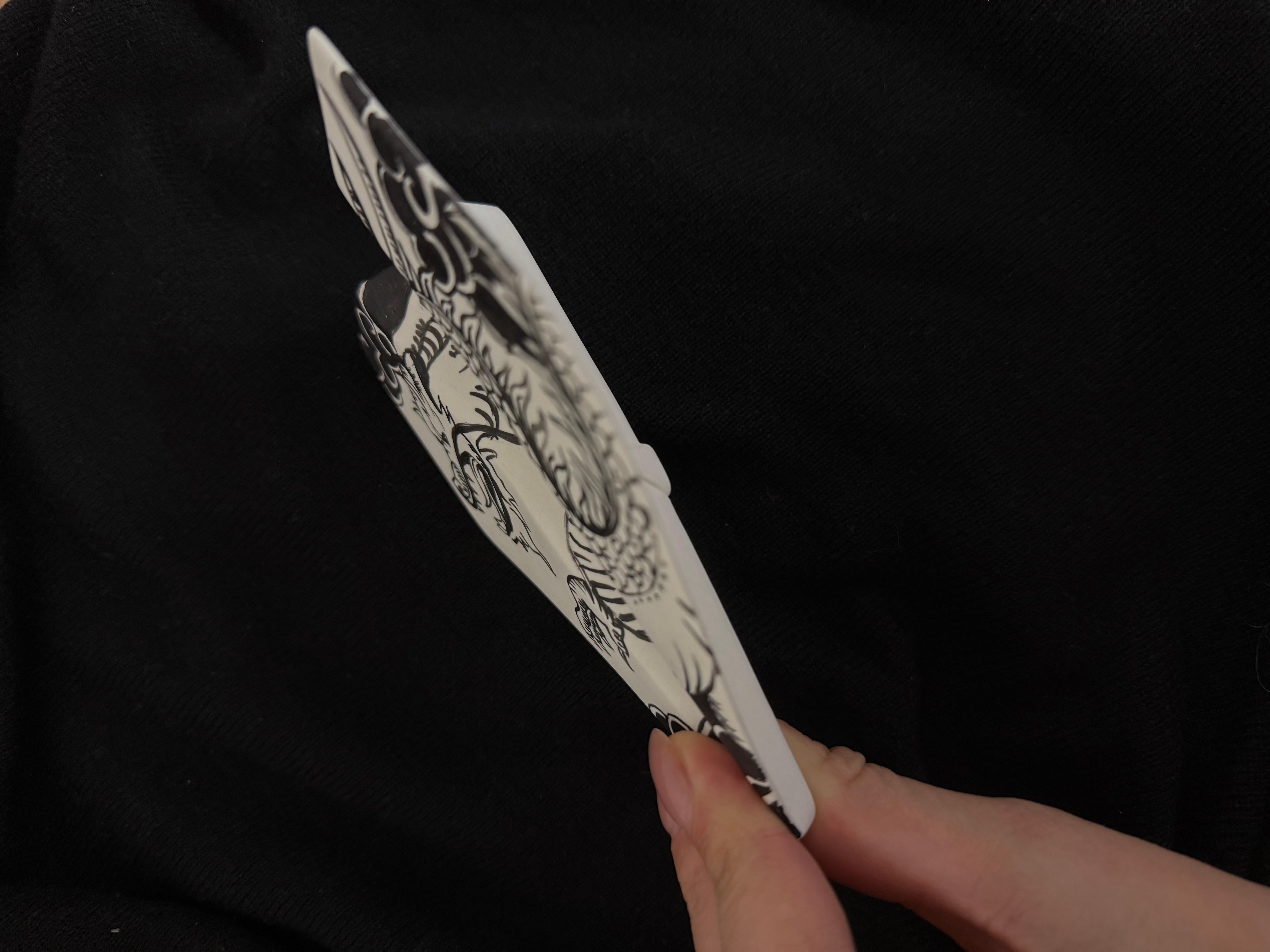 Avion, 12x9cm, porcelaine
Edition limitée à 3 exemplaires