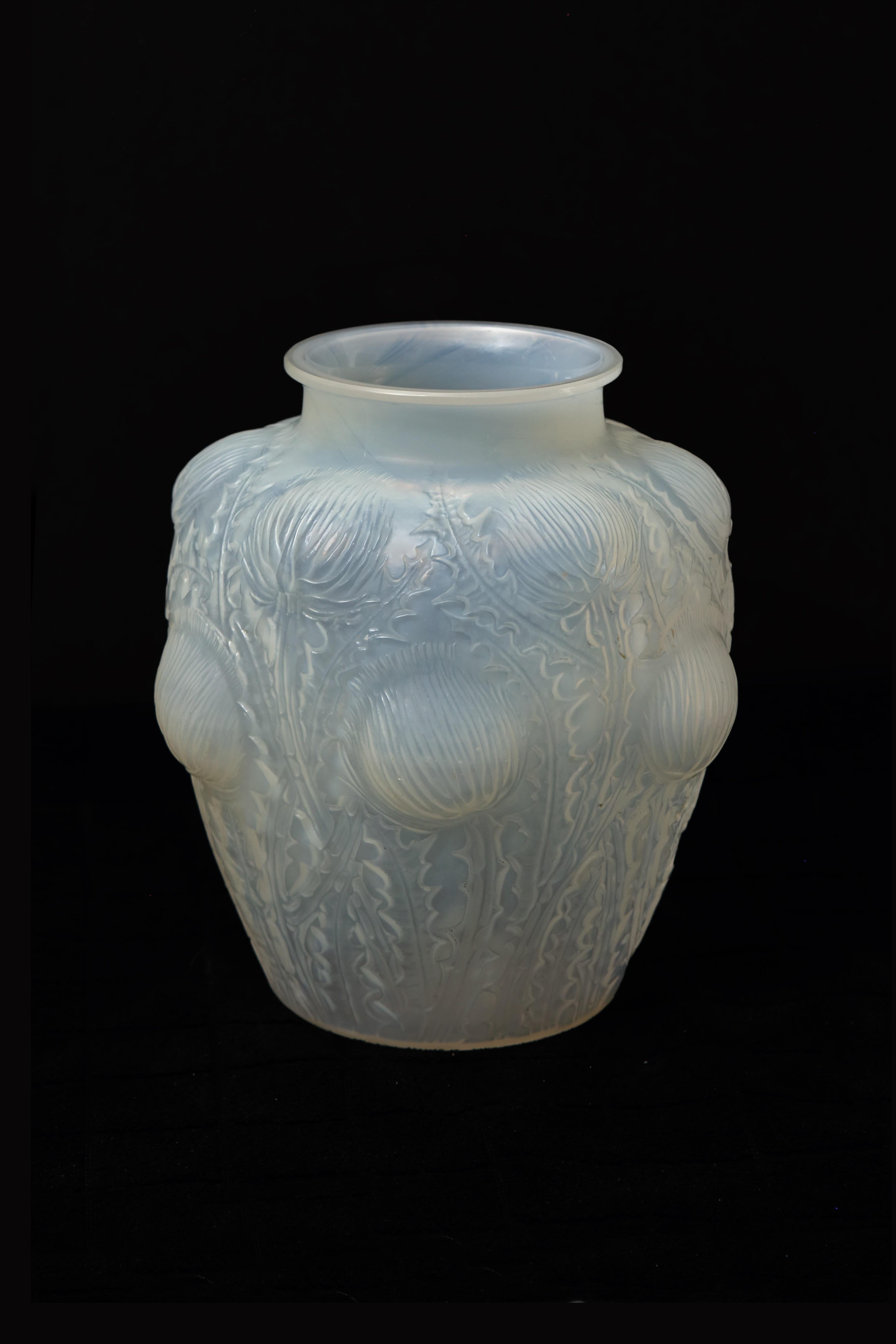 Mures Opalescent Vase - Art by René Lalique