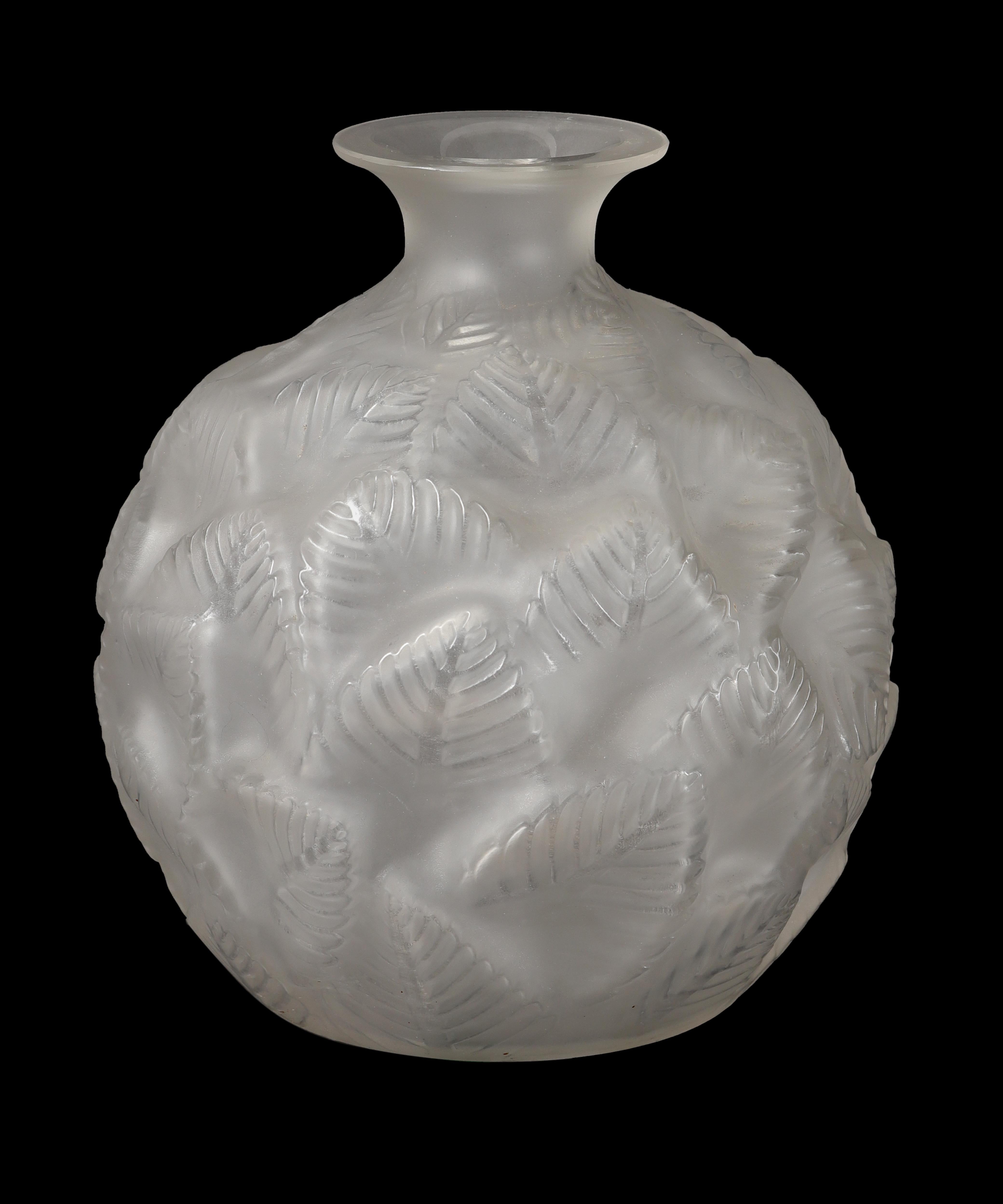 Vase Ormeaux – Art von René Lalique