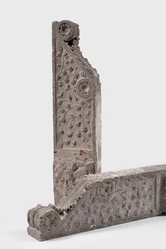 Pair of Pietra Serena Italian architectural brackets, Tuscany, 1600 circa