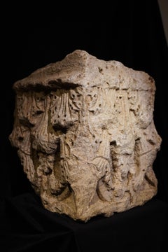FRAGMENT CAPITAL ANTIQUE ITALIAN