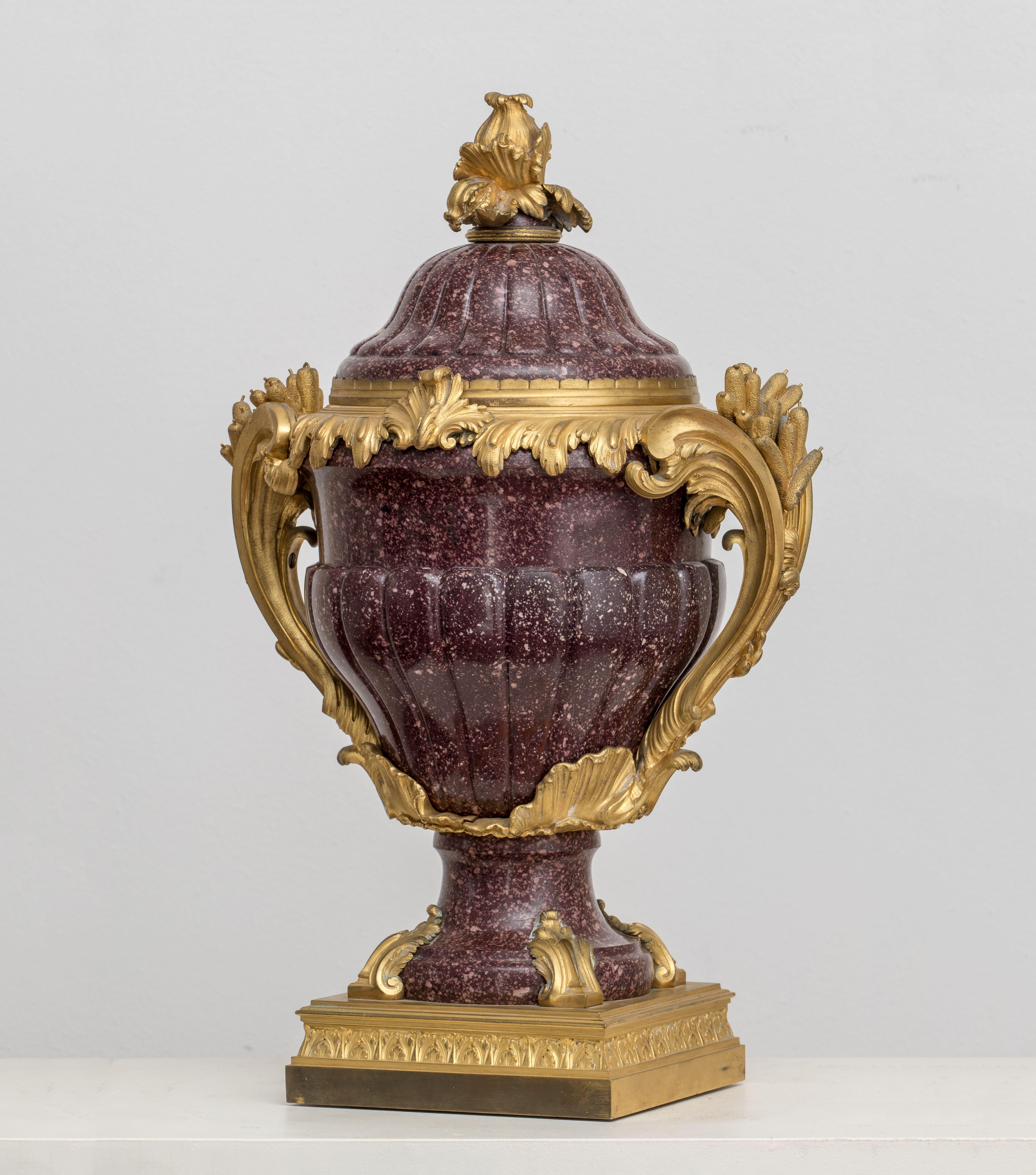 FRENCH MOUNTED PORPHYRY VASE
France, 19th Century
Porphyry and gilt bronze mounts
46 x 28 cm
18 x 11 in