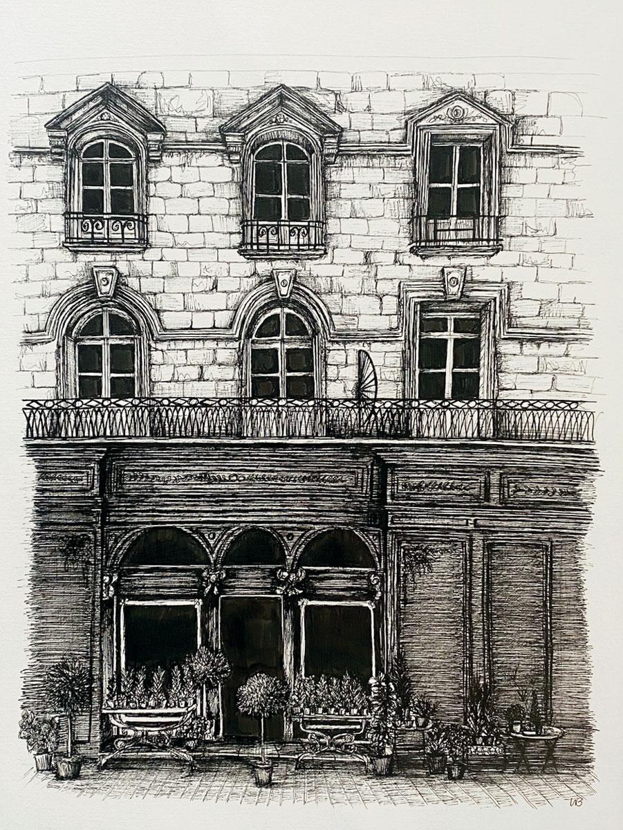 "On the Streets of Chinon" de Libby Bothway est un captivant dessin à la plume et à l'encre qui représente de manière complexe la façade d'un bâtiment français classique, avec une attention méticuleuse aux détails architecturaux. L'œuvre d'art