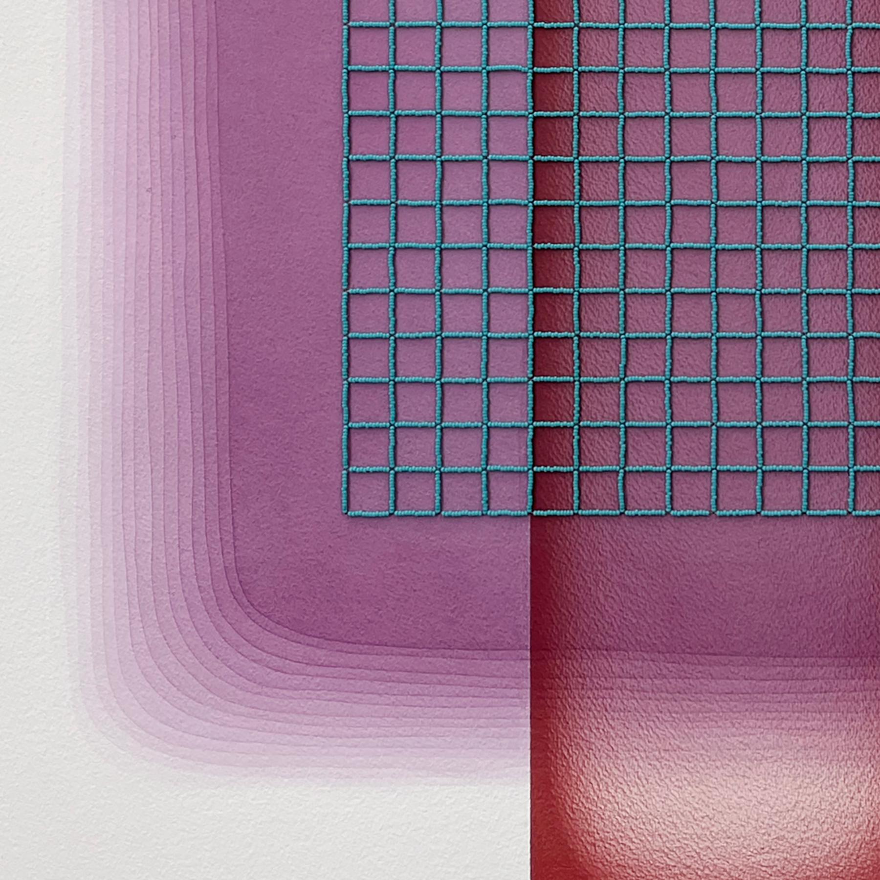 Cette pièce présente des nuances de violet et de bleu.

Gretchen Wagner, artiste et designer basée à Atlanta, est influencée par l'utilisation des couleurs et leurs interactions. Son œuvre la plus récente, 