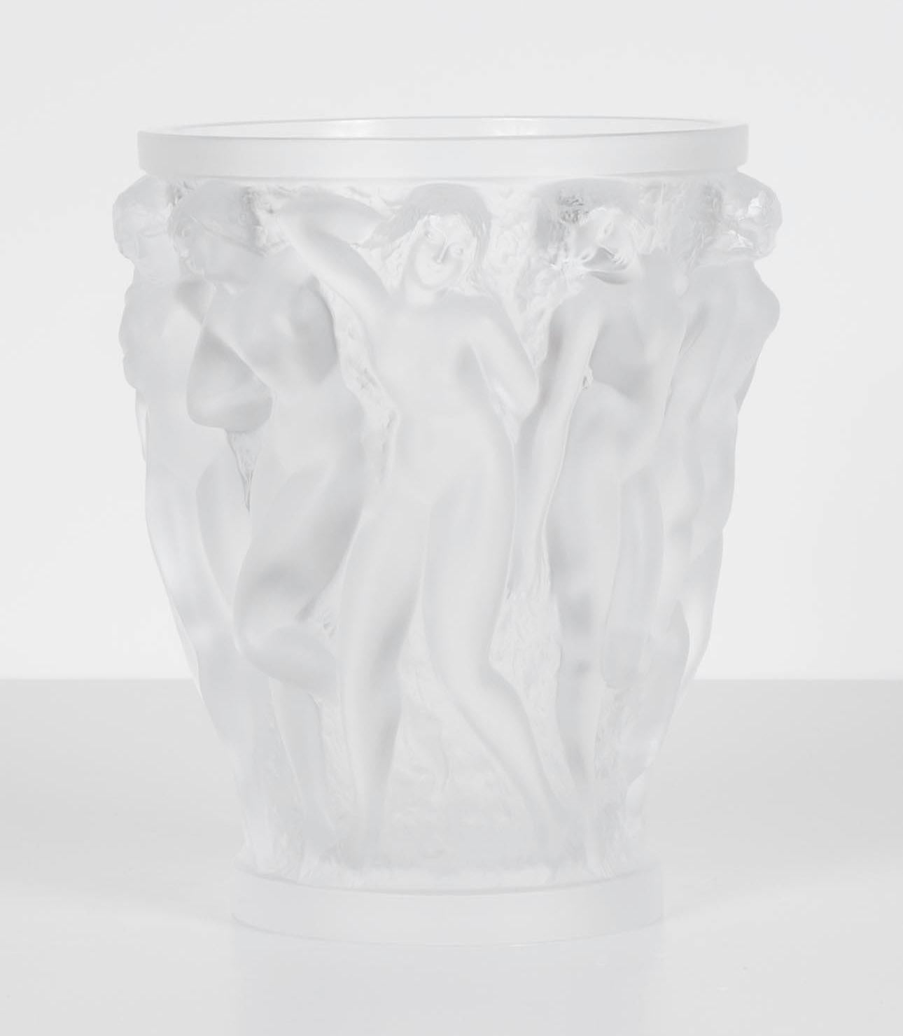 1980 cristal clair 240mm de haut, 189 mm de diamètre "Vase Bacchantes" par René Lalique