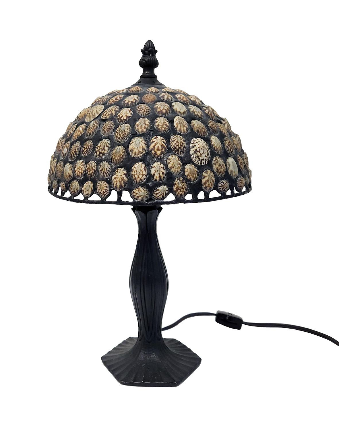 14-inch high table lamp with 8-1/2
