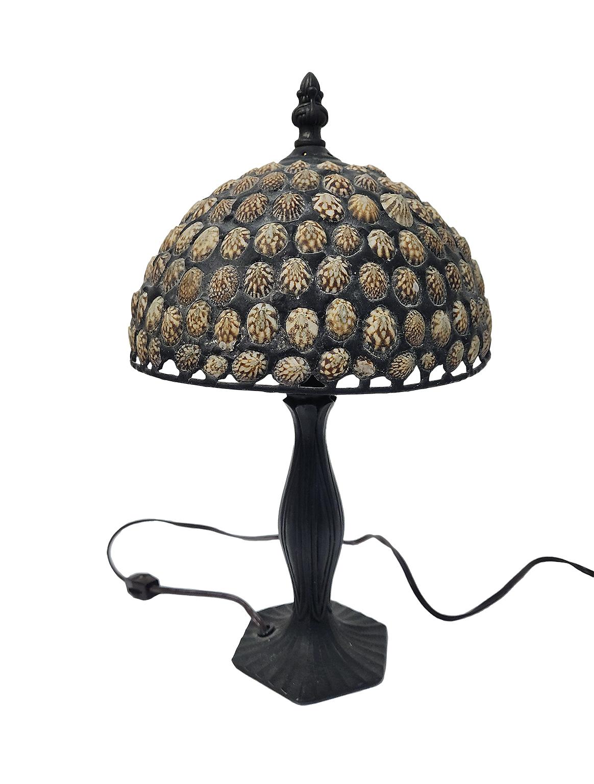 14-inch high signed Richard Hoosin Studio limpet shell and bronze shade lamp 3
