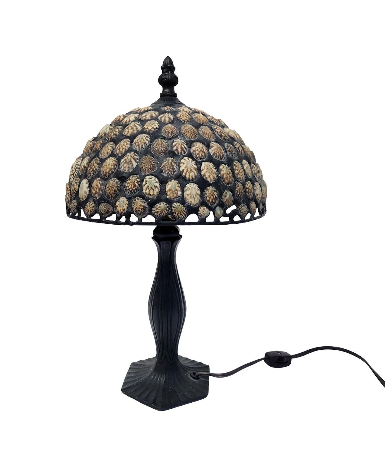 14-inch high signed Richard Hoosin Studio limpet shell and bronze shade lamp 2