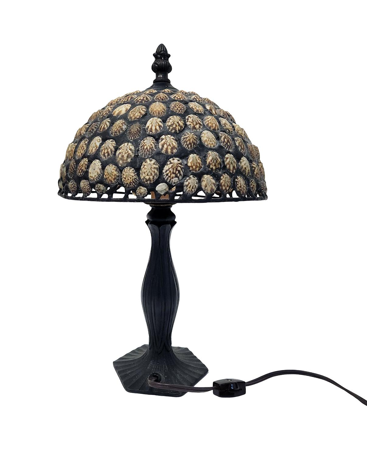 14-inch high signed Richard Hoosin Studio limpet shell and bronze shade lamp 1