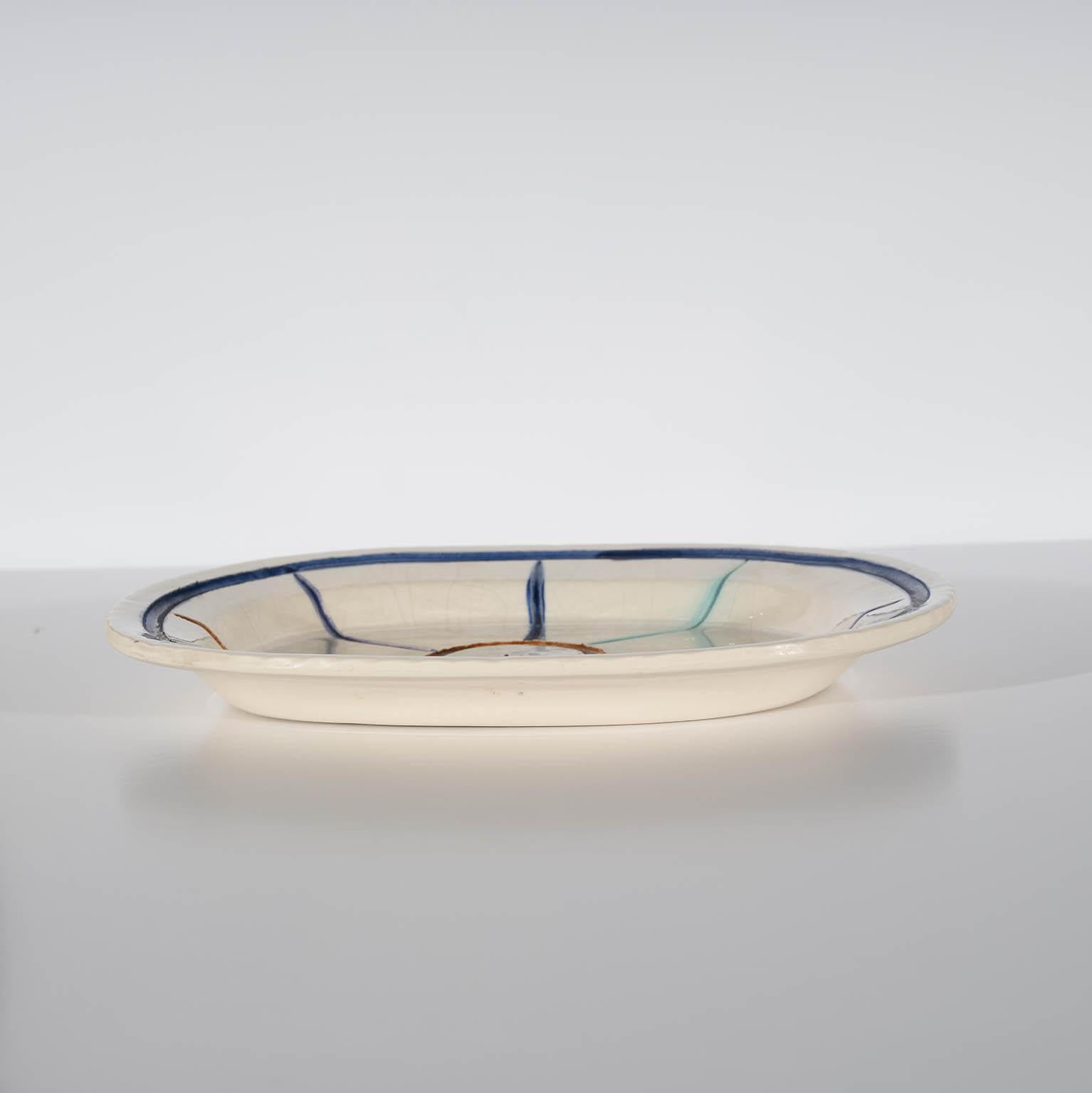 Plat en faïence blanche « AR 30 - Face in a star » de l'artiste Pablo Picasso en vente 2