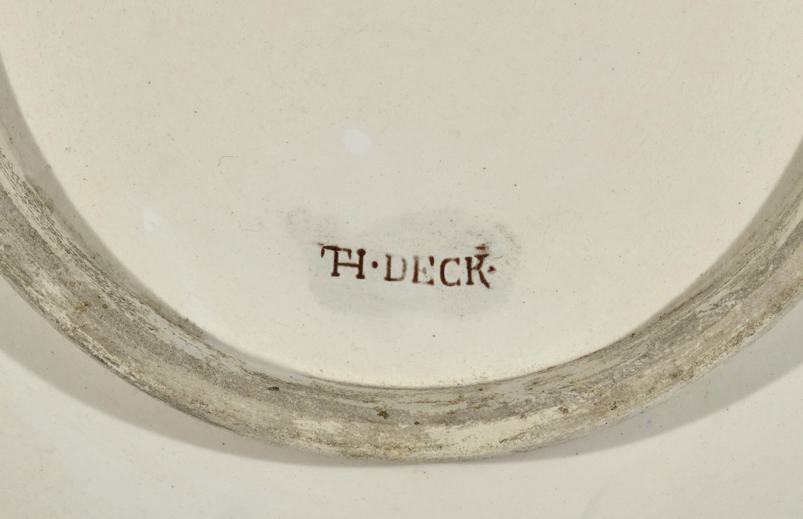 Plat circulaire décoré par Paul Helleu avec un portrait de femme en vente 3