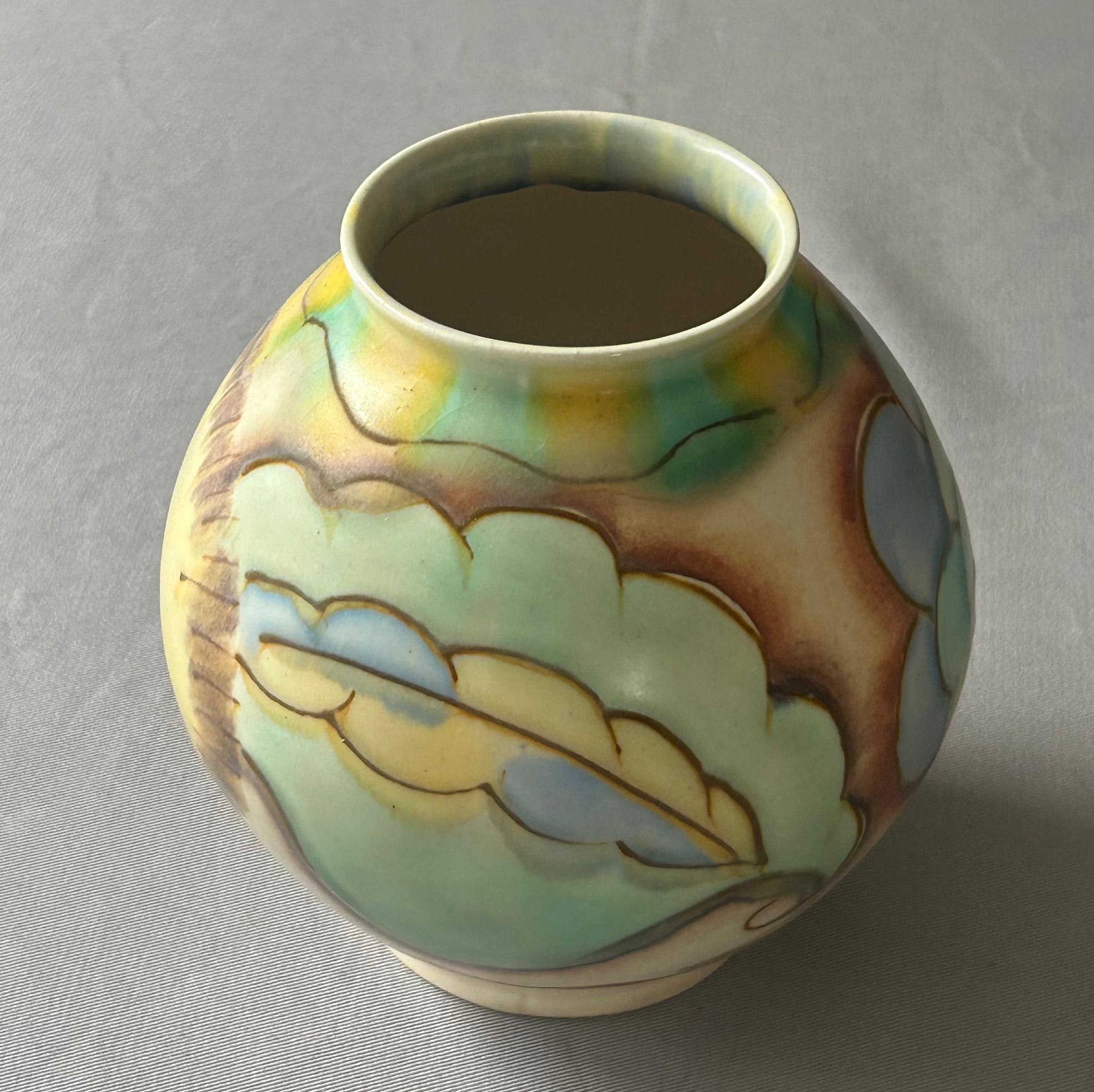 Carltonware Art Deco 1930s Vase For Sale 1
