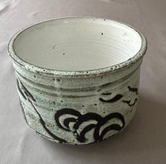 Studio Pottery con decorazione