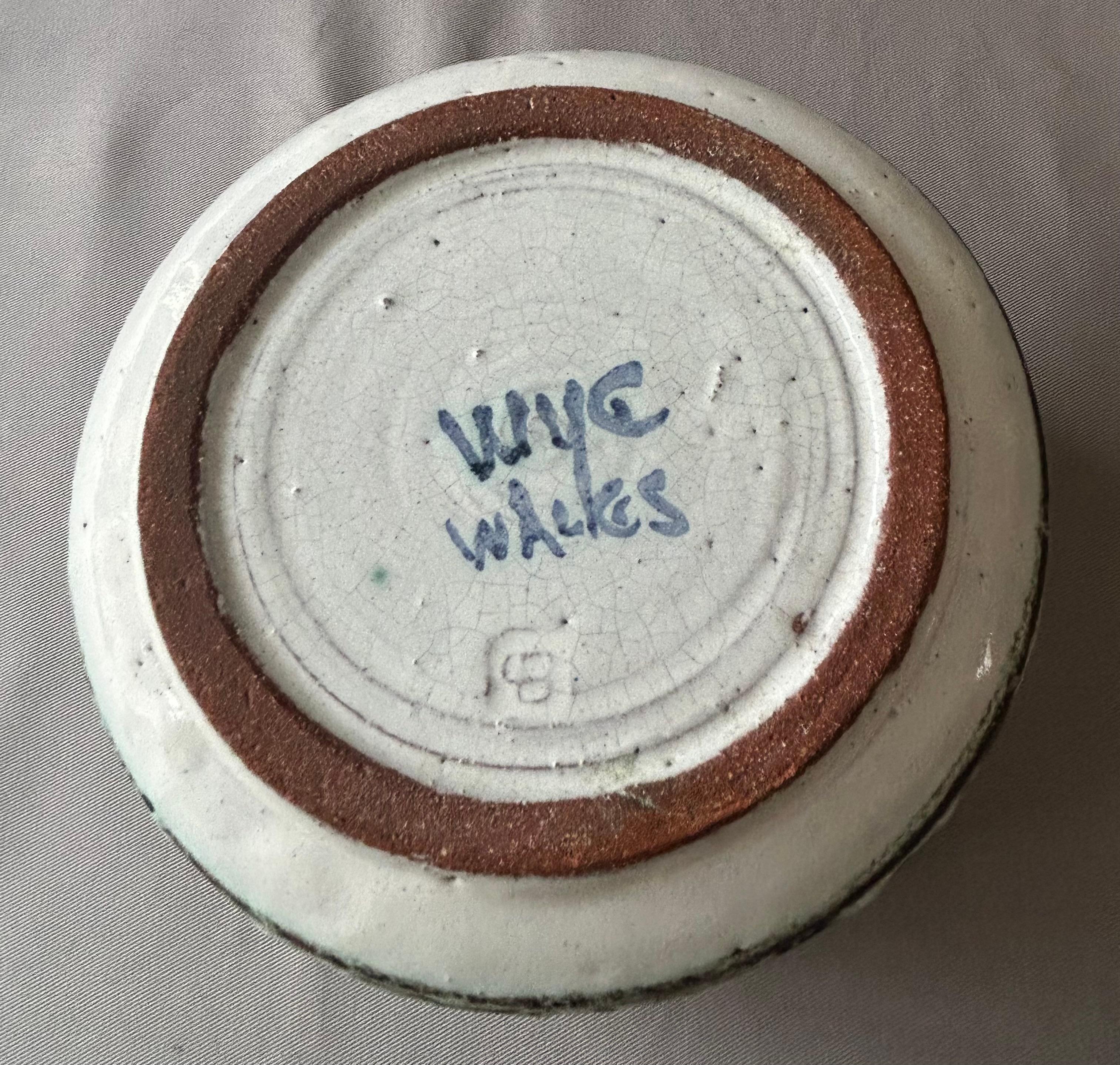 Jardinière Studio Pottery avec décoration en vente 3