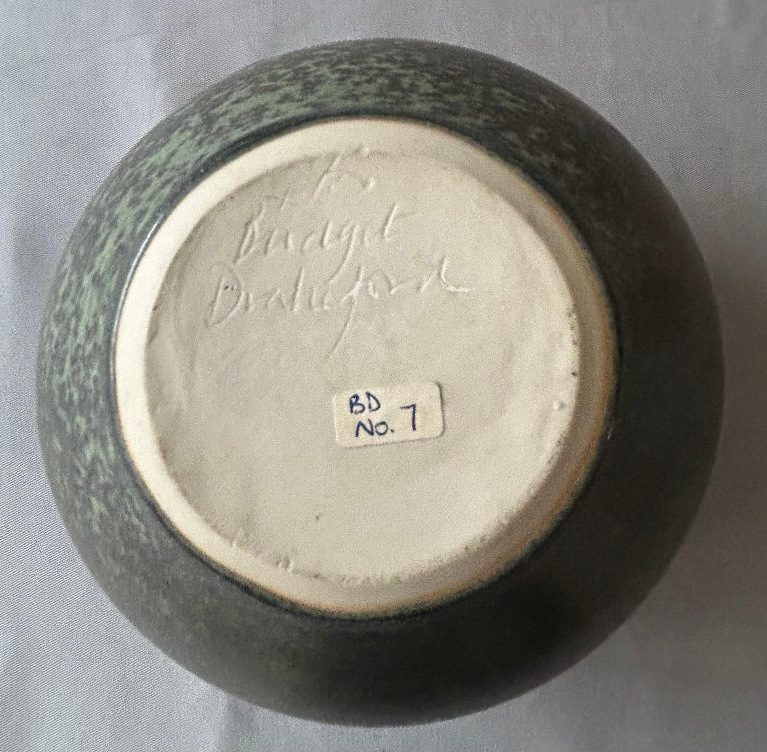 Vaso a balaustro con decorazione dorata Chevron in vendita 1