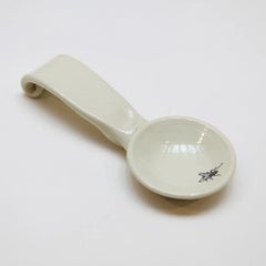 Ceramic White Curled Foot Spoon Rest