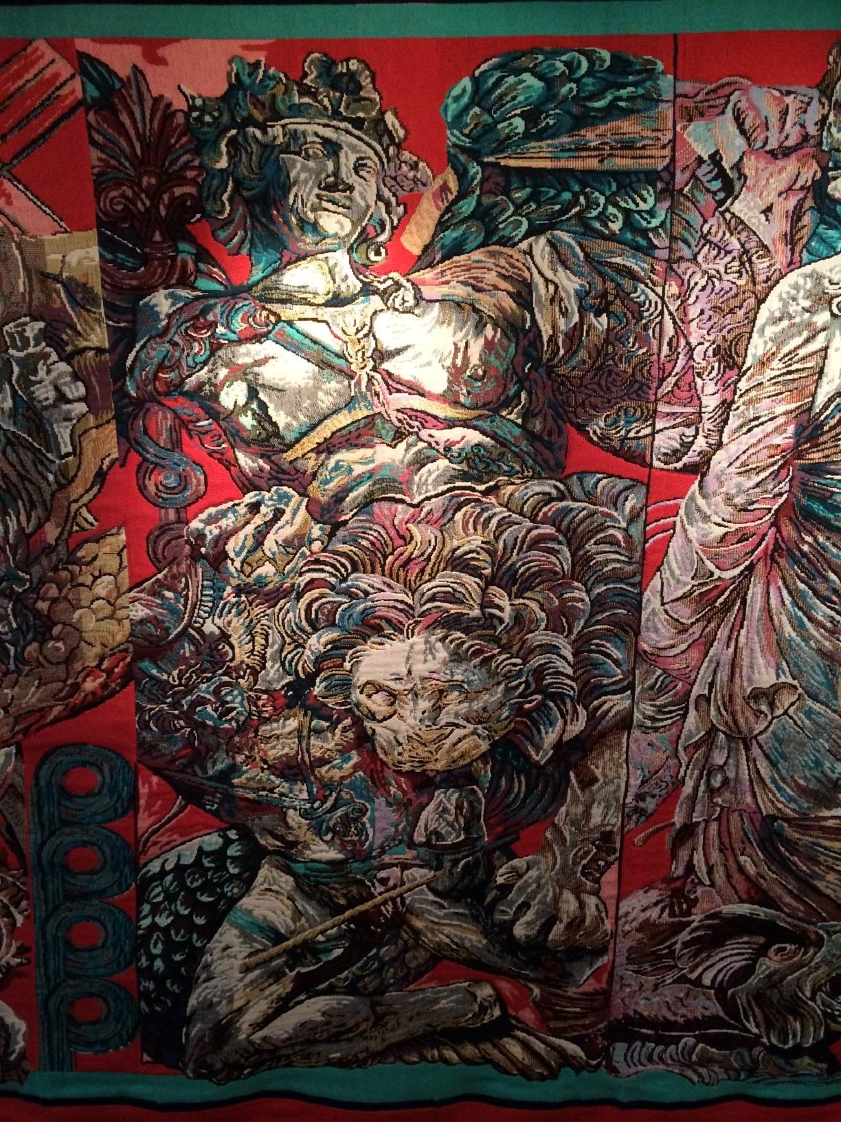 Gobelin tissé en six parties - bataille avec chevaux en rouge, bleu et gris - en stock en vente 3