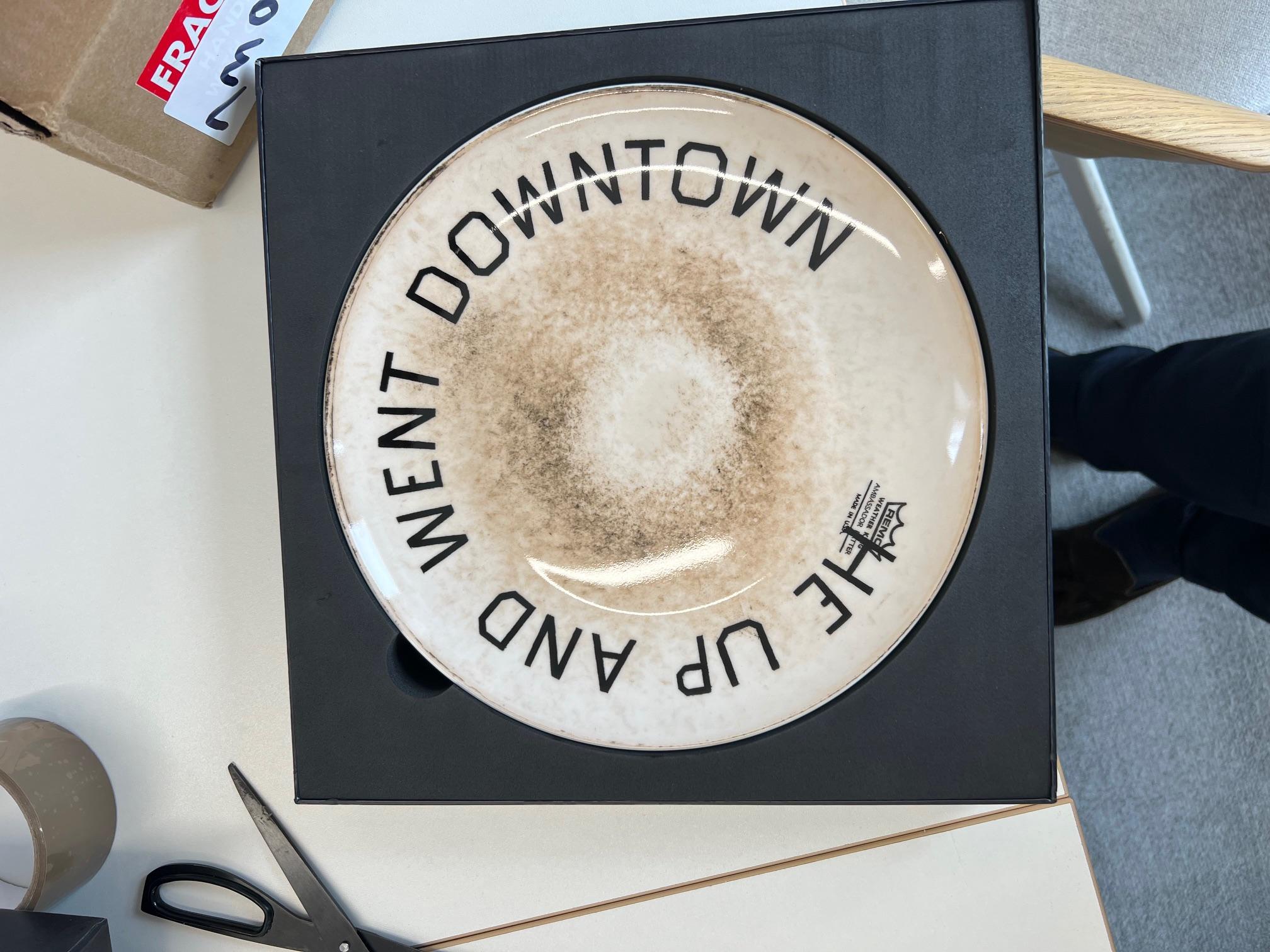 Ed Ruscha, He Up and Went Downtown, Porcelain Plate, 2020 For Sale 1