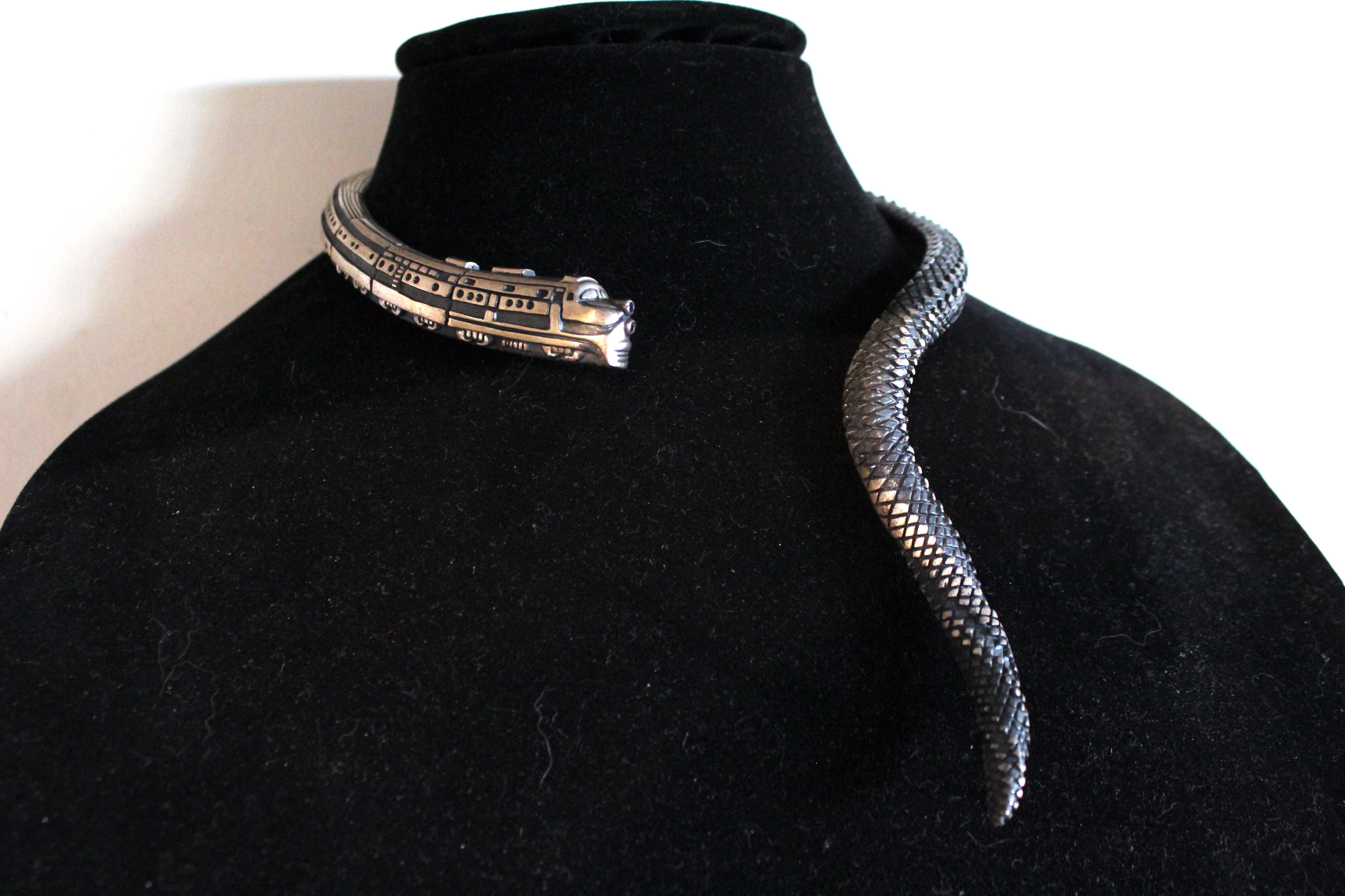 Alexis Smith, Collana Sidewinder, Argento 925 con zaffiro in vendita 3