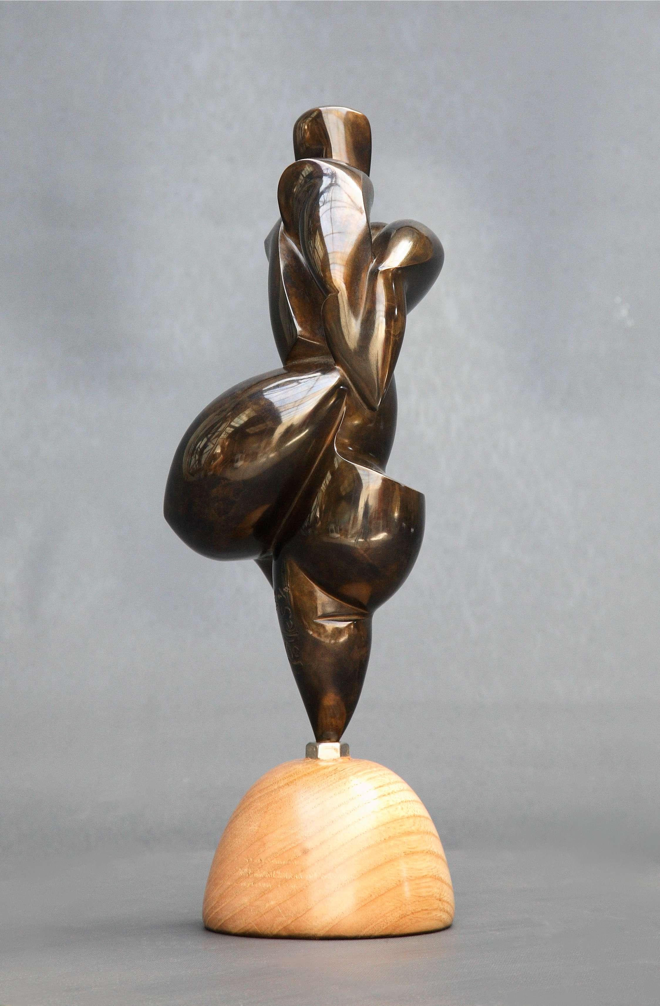 Polls – Bronze-Skulptur – Ahlem (Gold), Figurative Sculpture, von Dominique Polles 