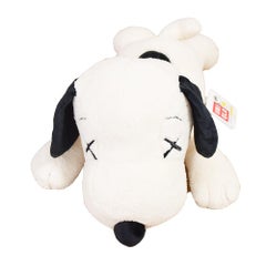 KAWS SNOOPY PLUSH (White Large)