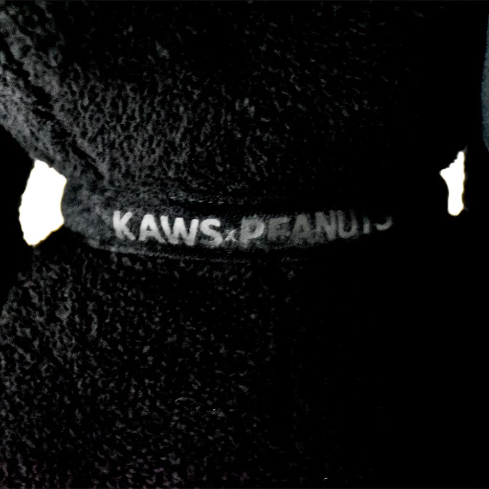 KAWS Snoopy (Black Large) For Sale 2
