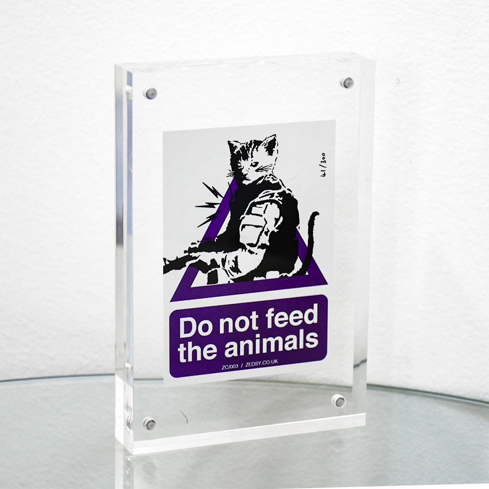 ZEDSY Do Not Feed the Animals Sticker (Framed) - Print by Zedsy