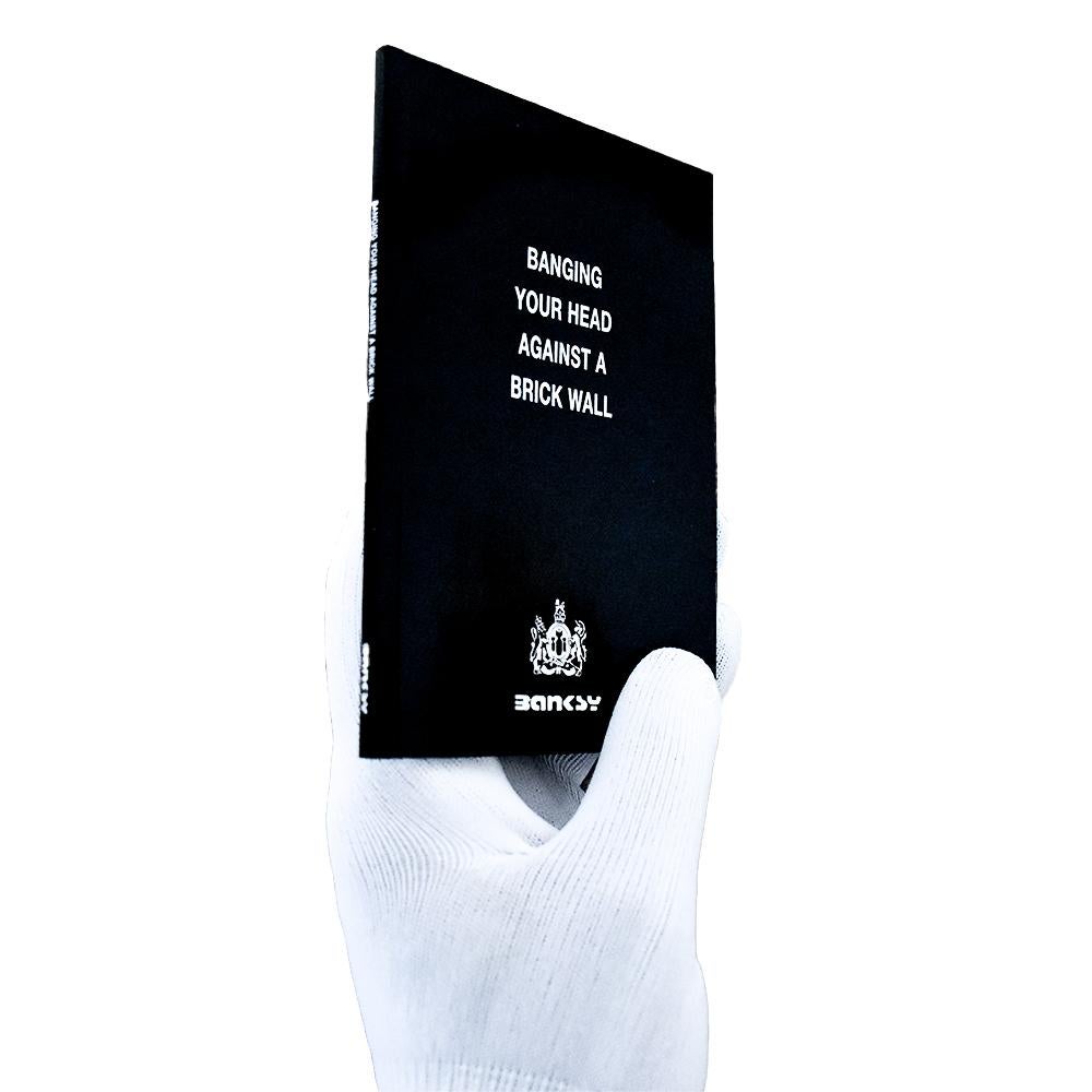 BANKSY Banging Your Head Against a Brick Wall (Minibuch) 1