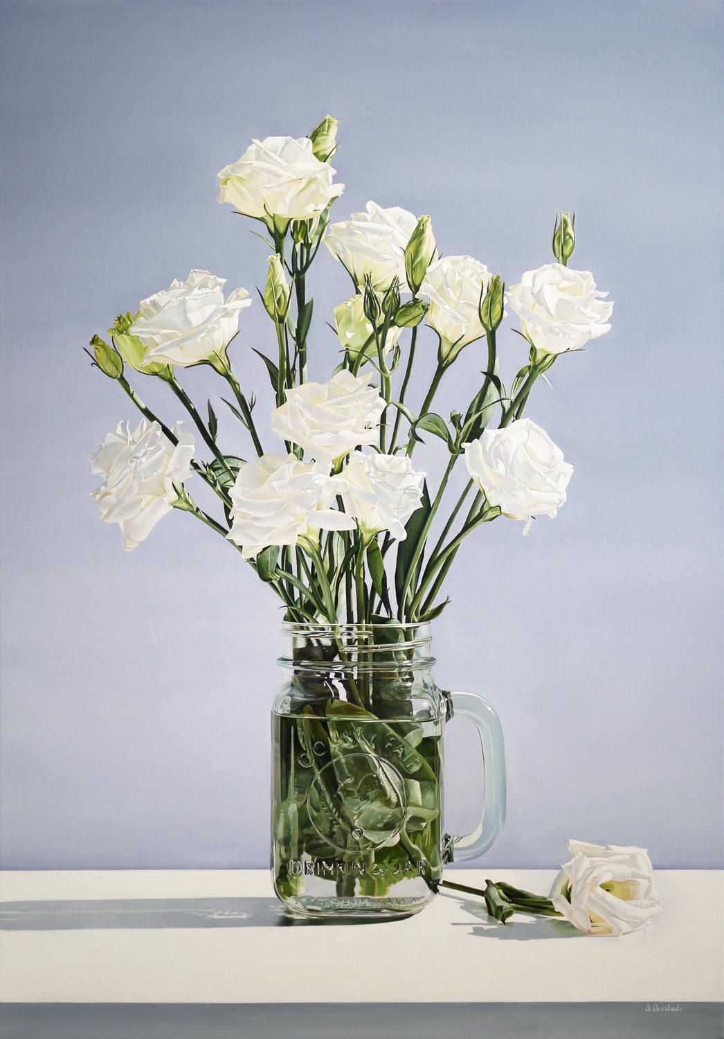 Alexandra Averbach Still-Life Painting – Jar of Lisianthus