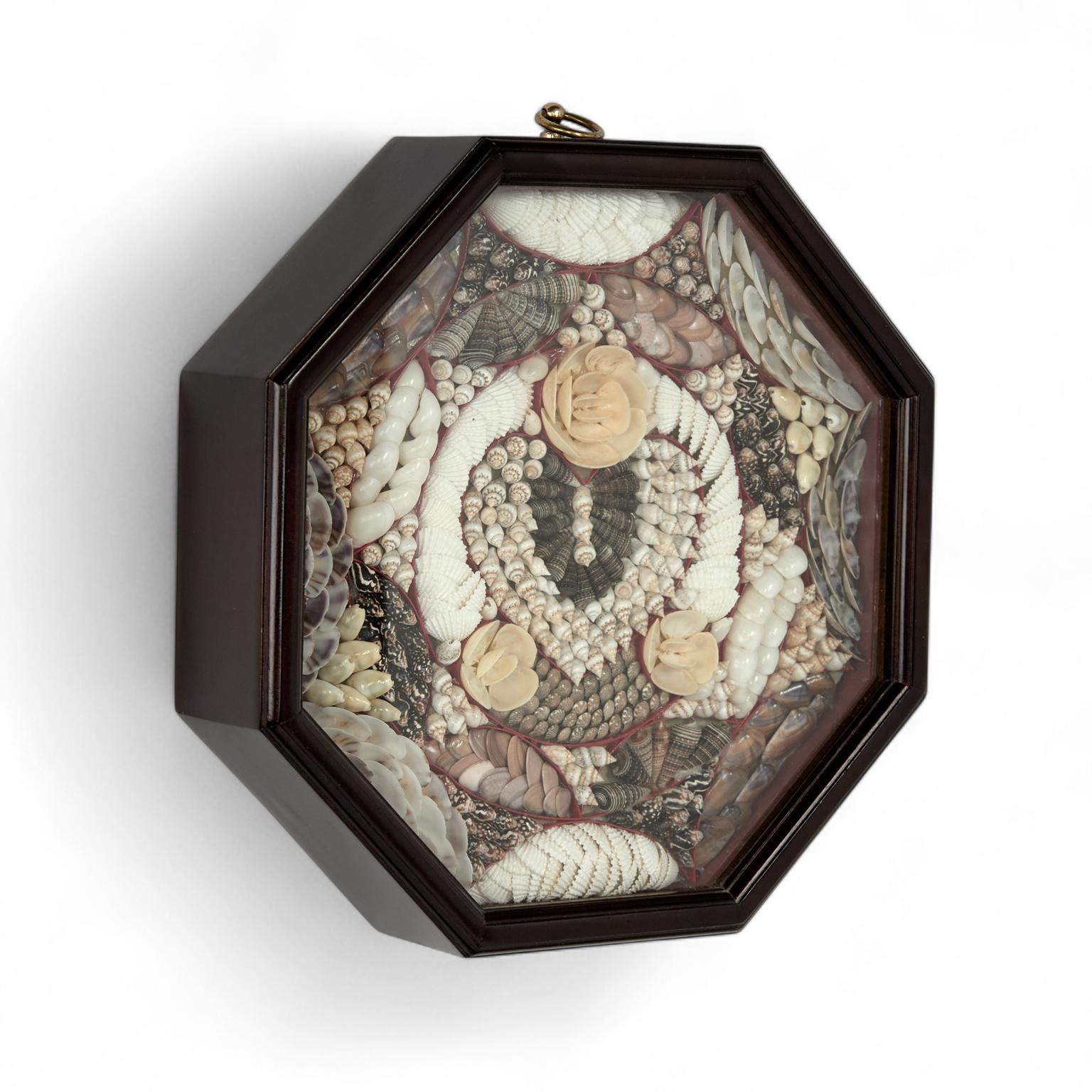 Sailors Valentine en vente 5