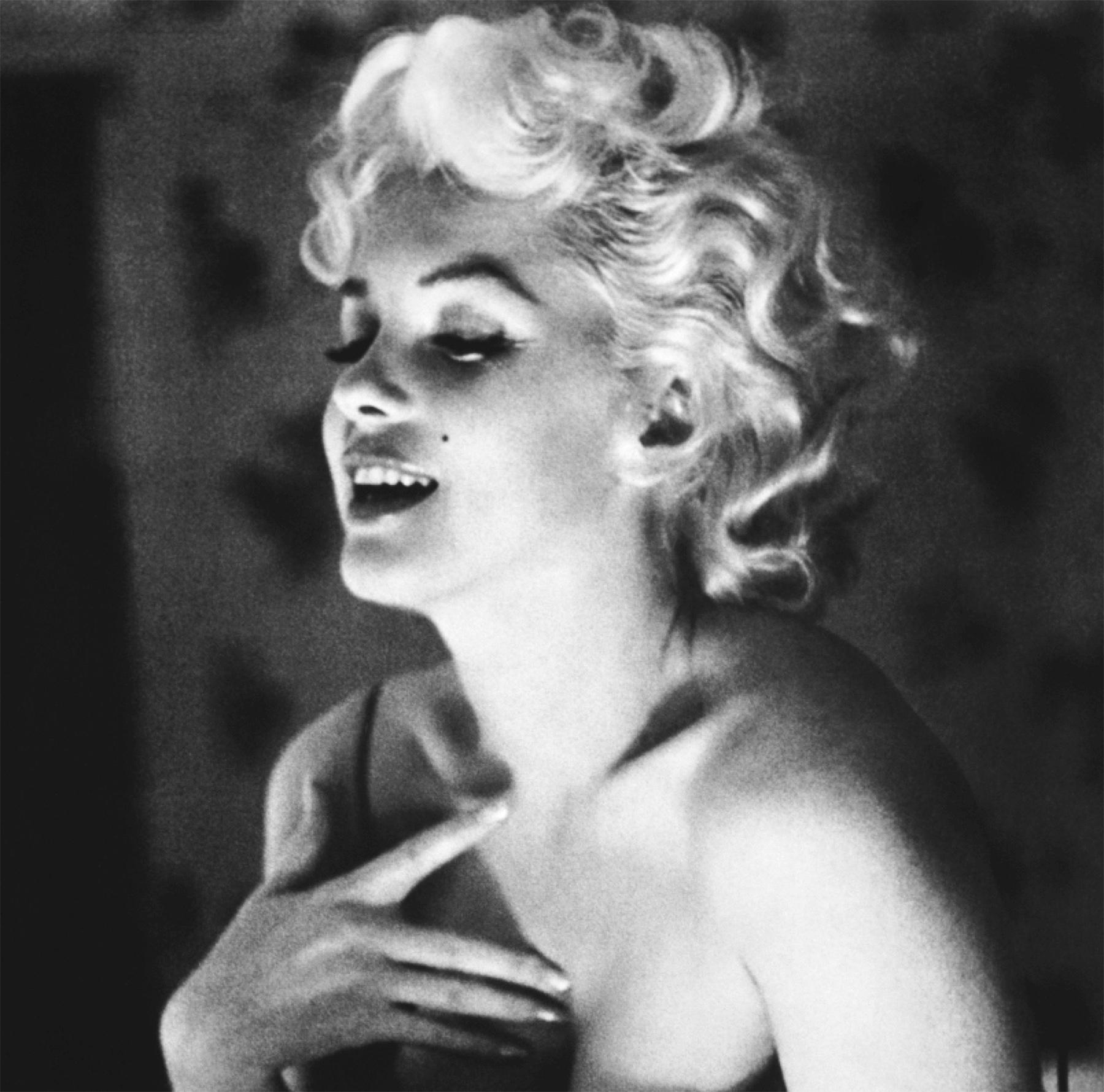 Marilyn Monroe – CHANEL #5 - 8 x 10 Original Negative, 30x40 1/1 Print and NFT - Contemporary Photograph by Unknown