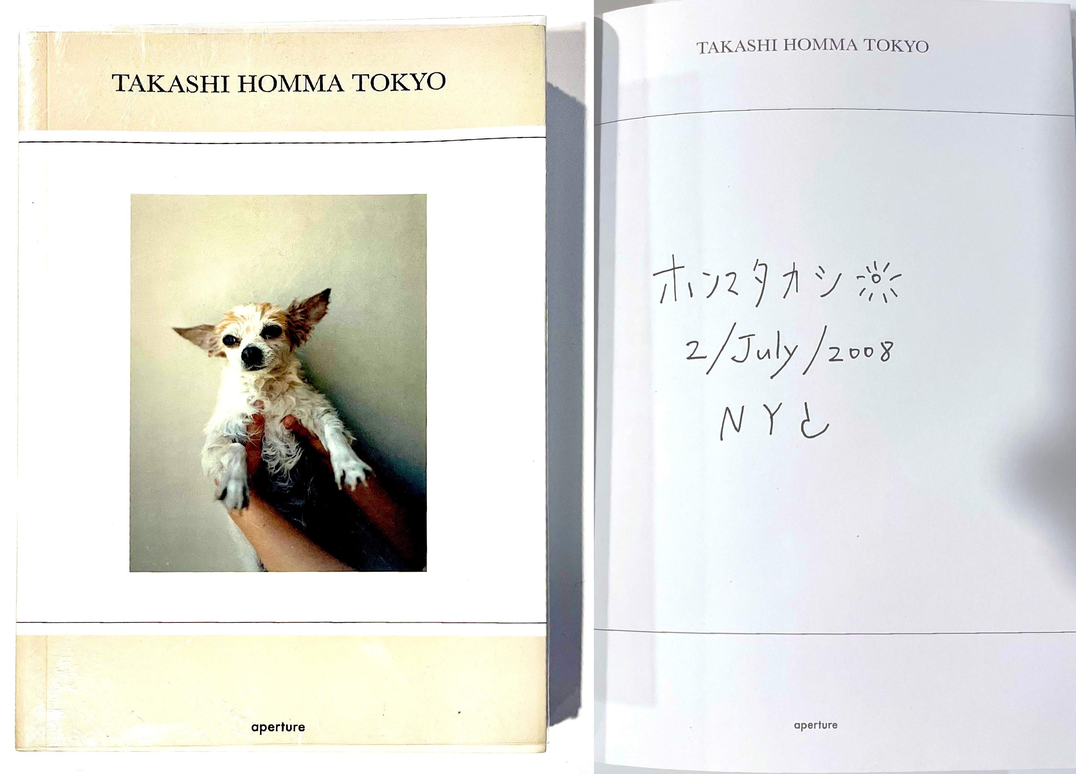 Monographie de Takashi Homma Tokyo, signée à la main, inscrite et datée par Takashi Homma