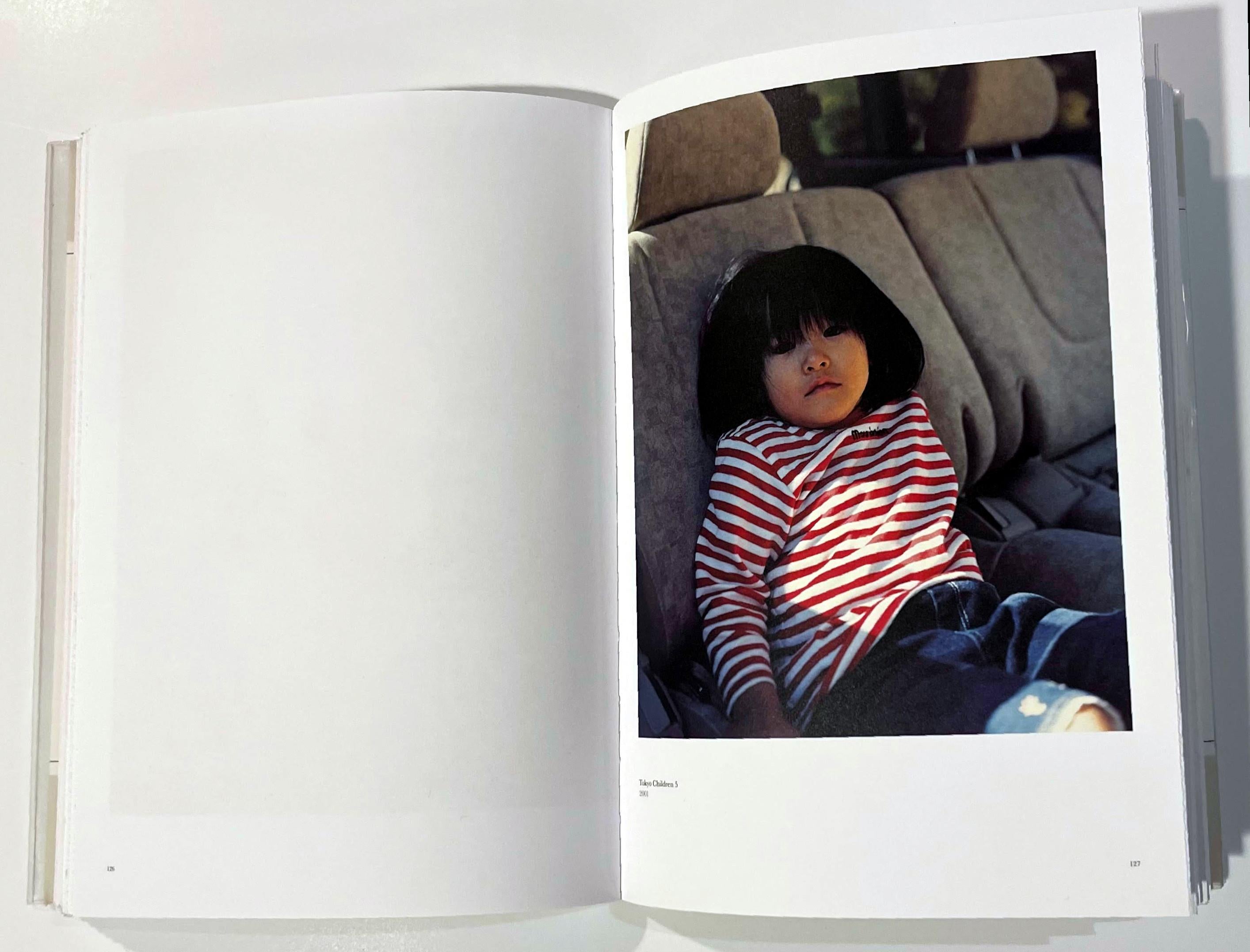 Takashi Homma Tokyo monograph, hand signed, inscribed and dated by Takashi Homma For Sale 7