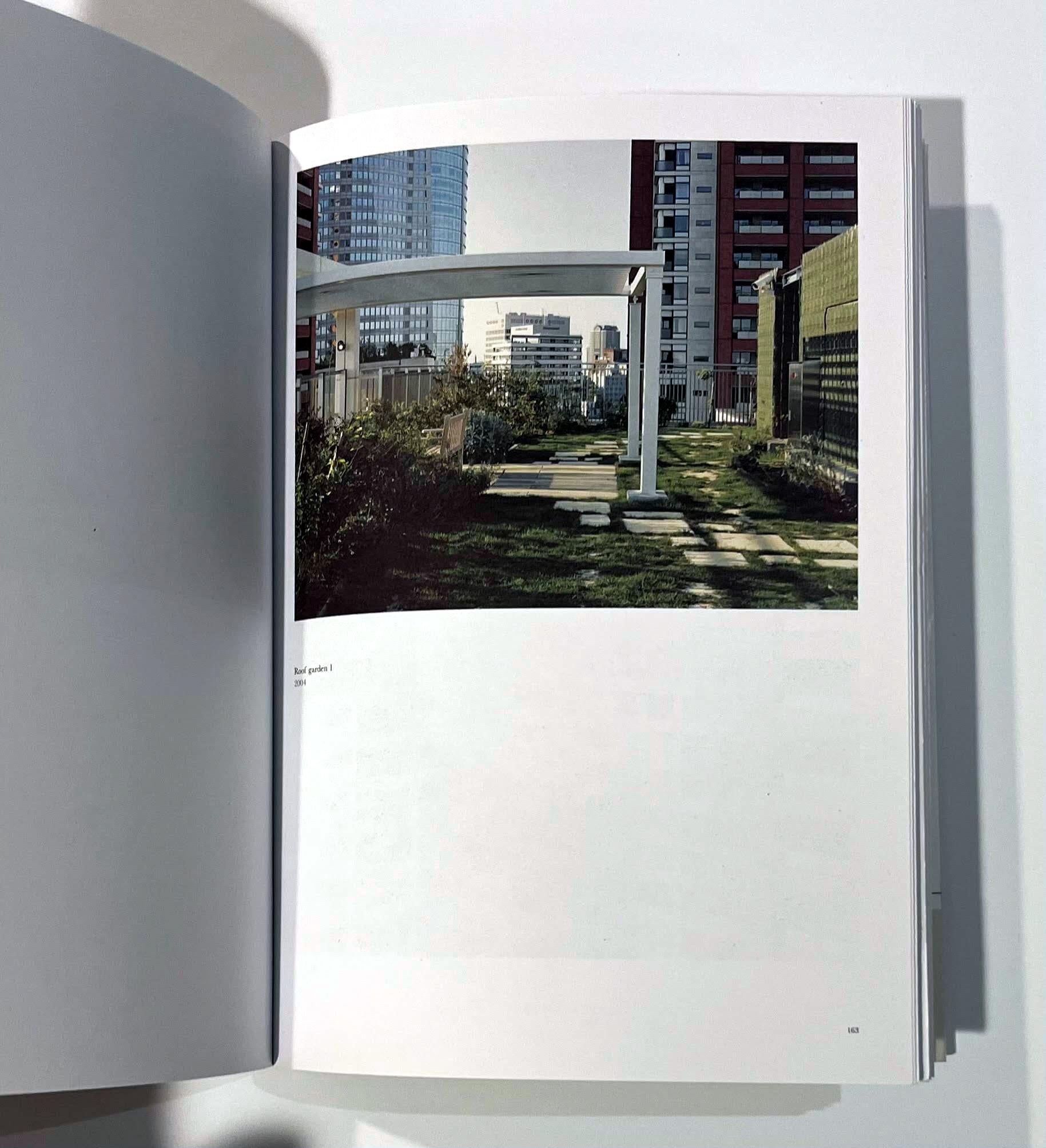 Takashi Homma Tokyo monograph, hand signed, inscribed and dated by Takashi Homma For Sale 12