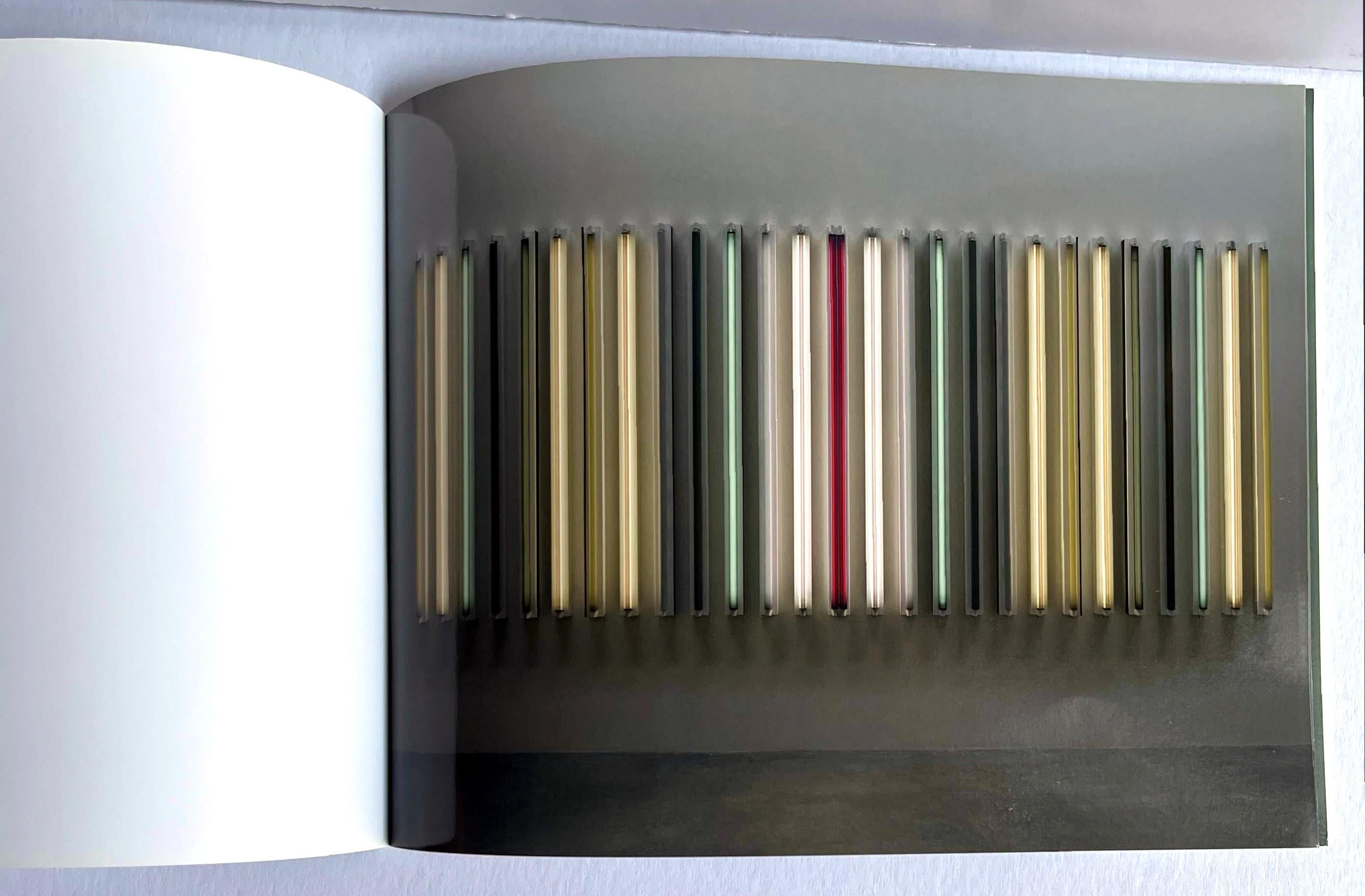 Catálogo de la exposición Cacophonous de la Galería PACE (firmado a mano por Robert Irwin) en venta 9
