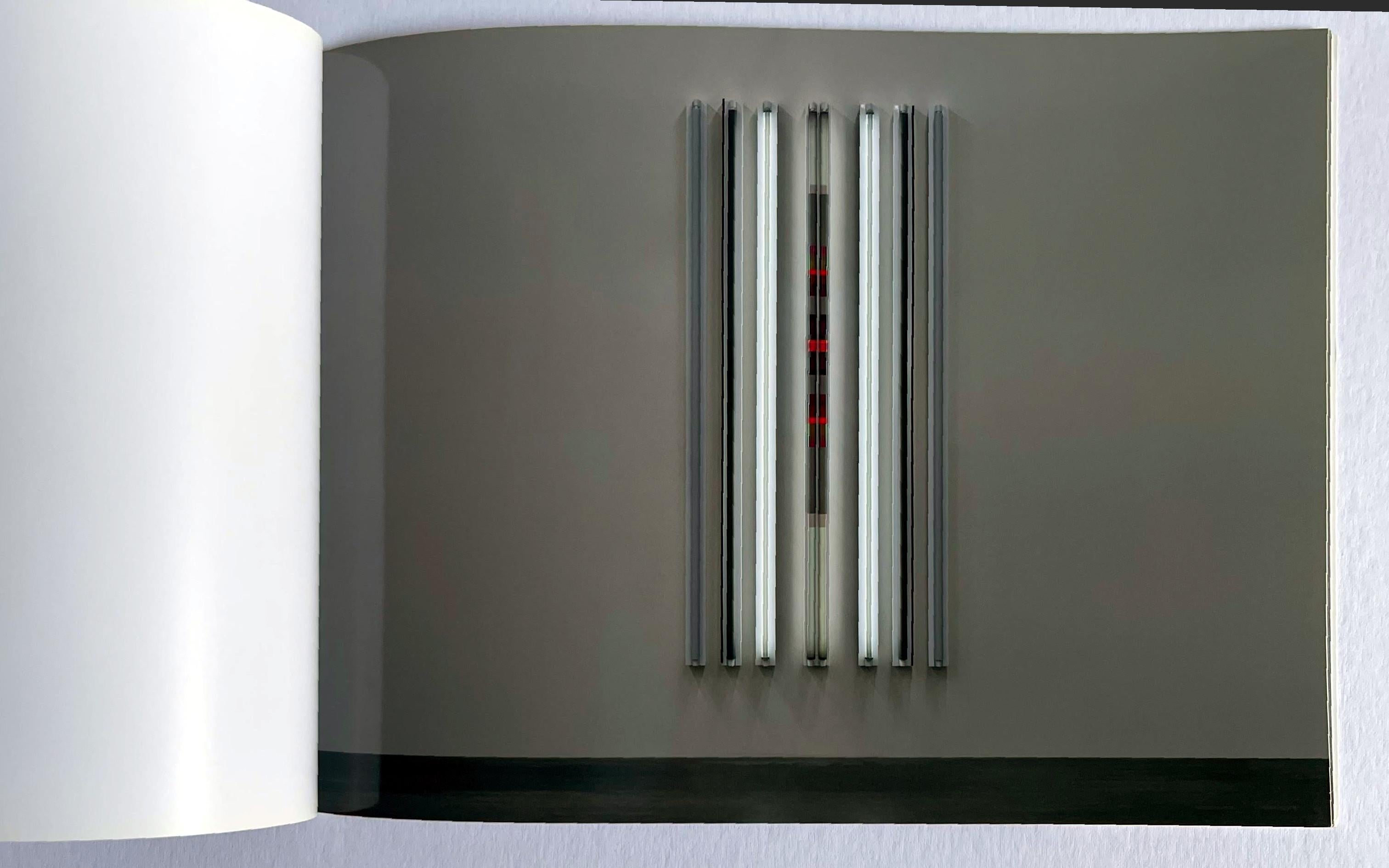 Catálogo de la exposición Cacophonous de la Galería PACE (firmado a mano por Robert Irwin) en venta 8