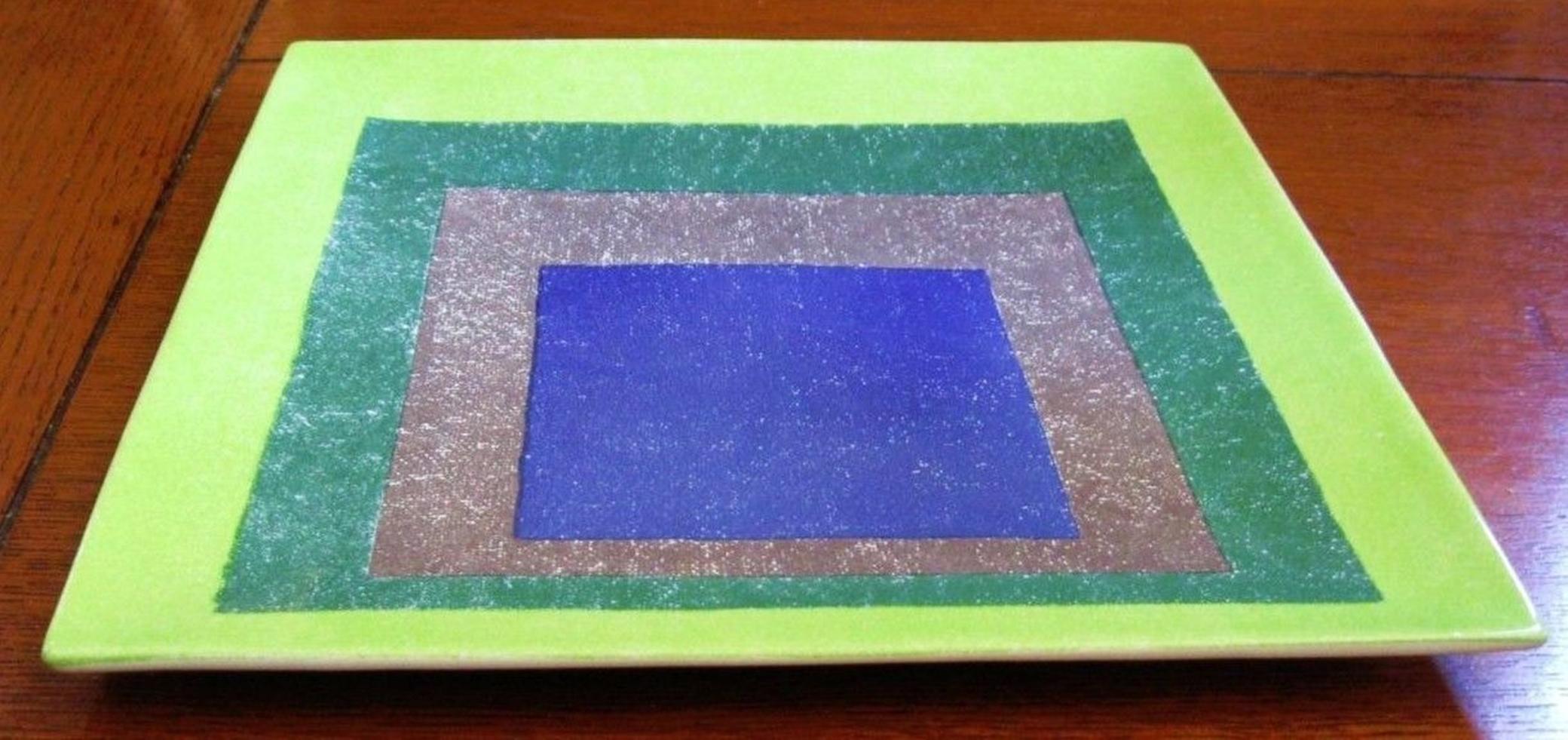 Josef Albers
Studie für Homage to the Square, 1999
Siebdruck auf glasiertem italienischen Porzellan in der Originalverpackung des Museum of Contemporary Art (MOCA) LA.
Josef Albers, 