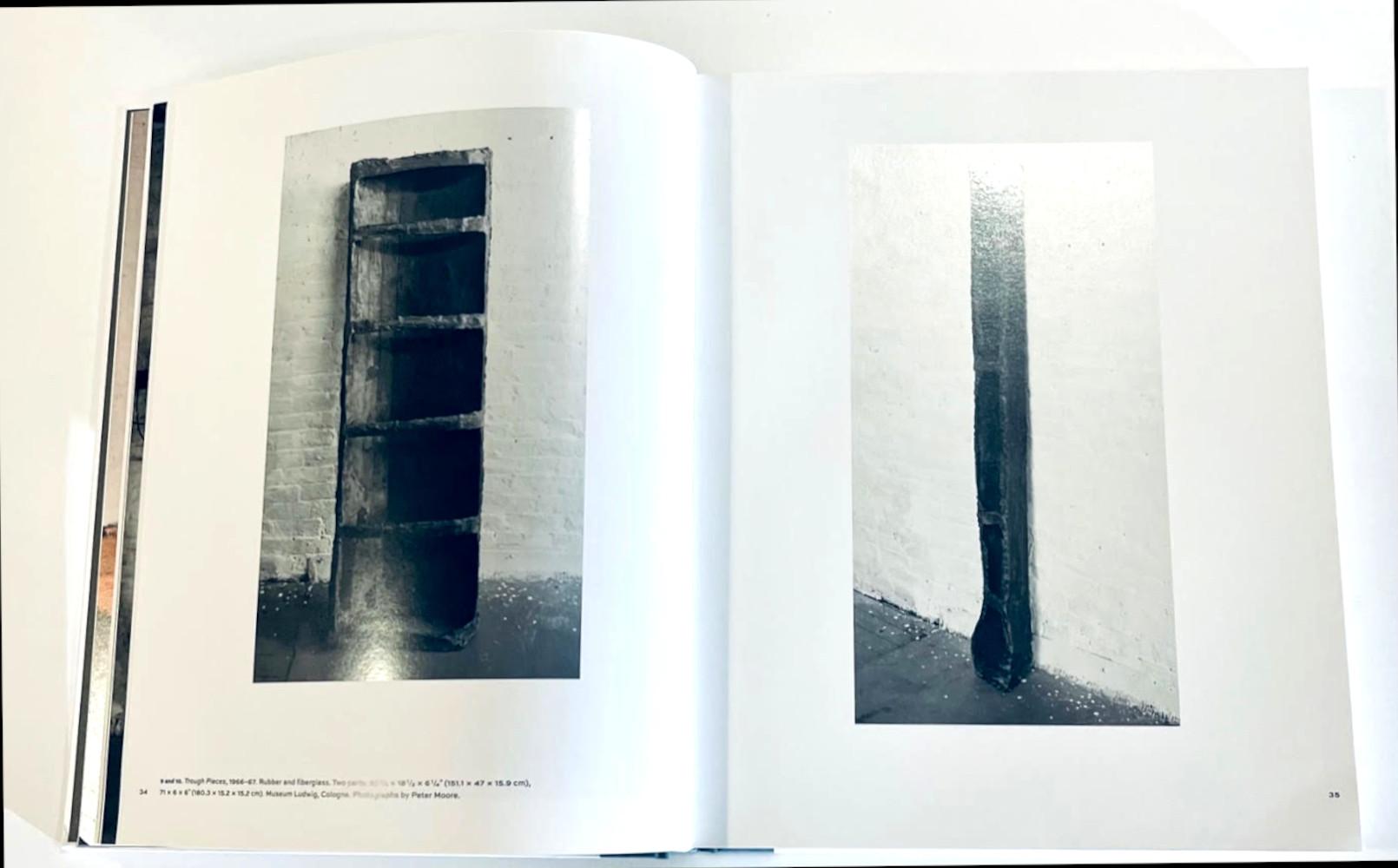 Monographie Hardback : Early Work (signée et datée à la main par Richard Serra) en vente 15