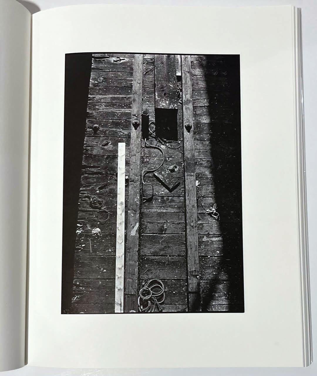 Photos In+Out City Limits: Boston (hand signed by Robert Rauschenberg) Boxed Set For Sale 9