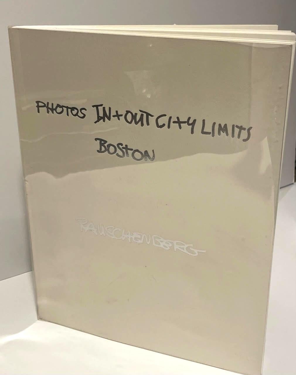 Photos In+Out City Limits: Boston (hand signed by Robert Rauschenberg) Boxed Set For Sale 19